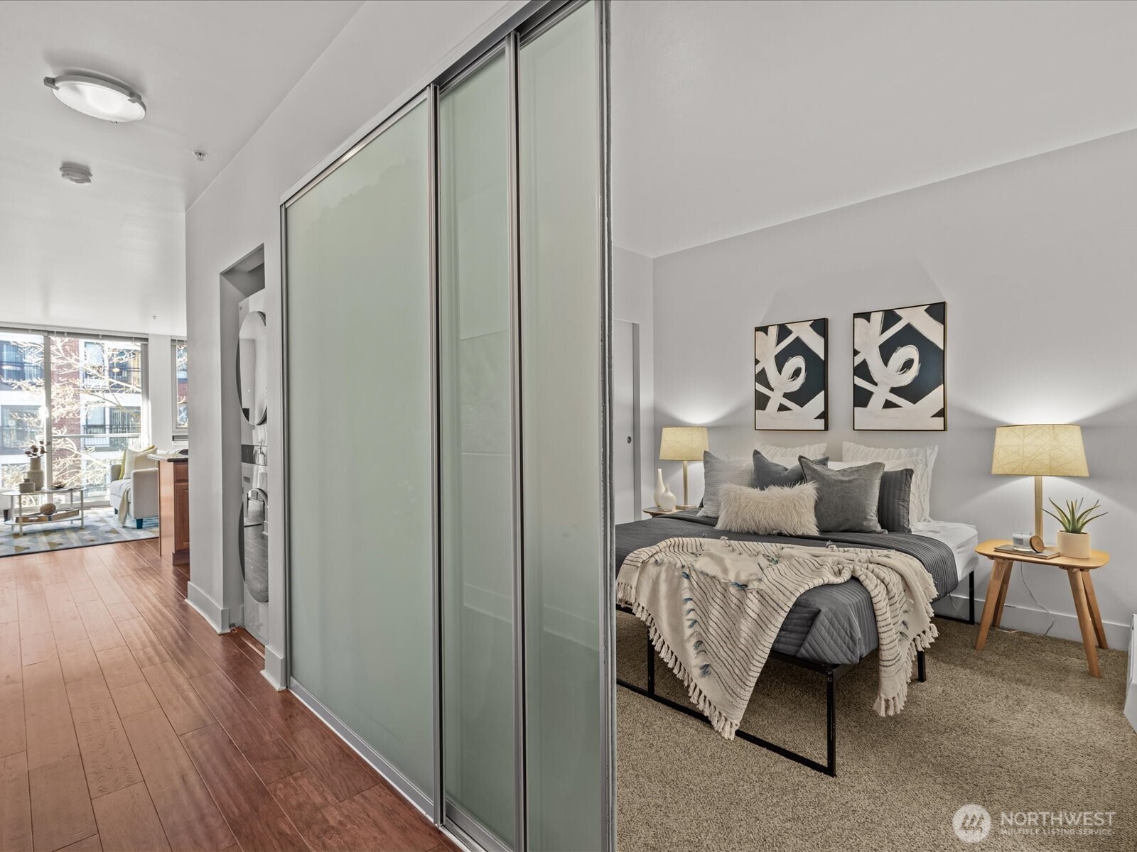 530 Broadway E Unit: 406