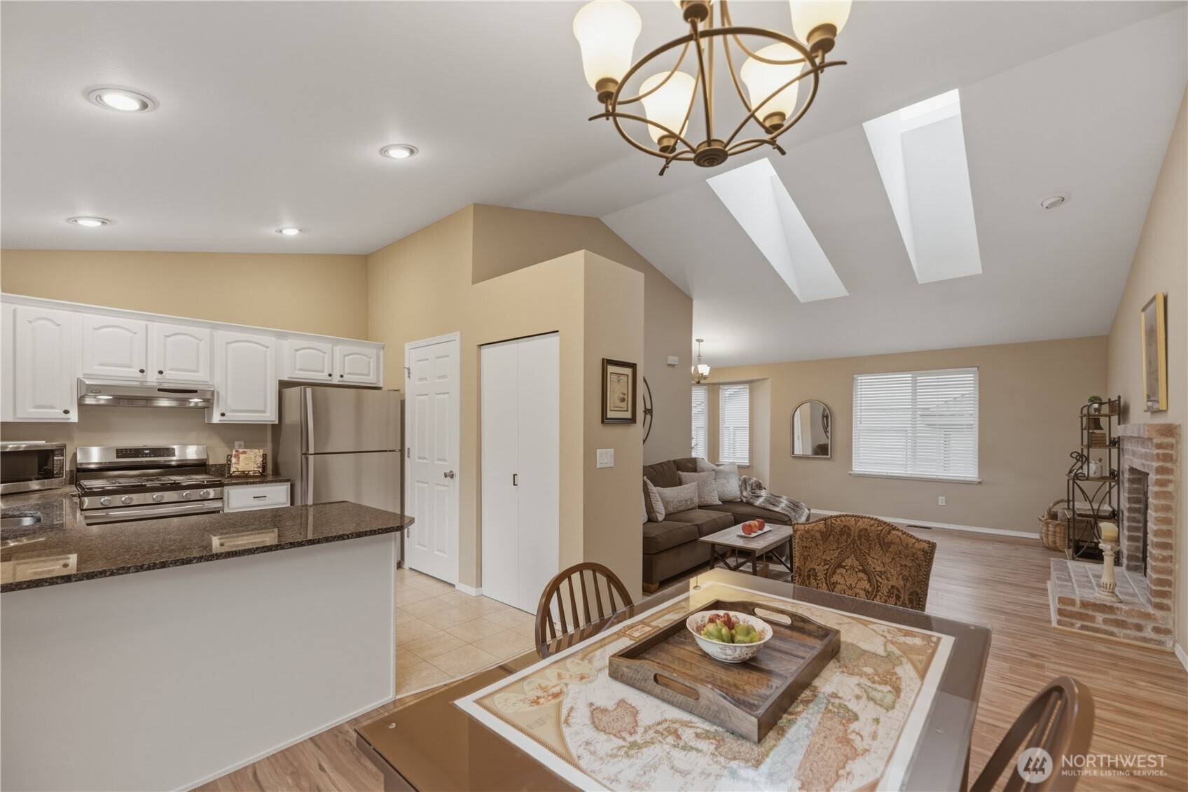 2415 SE 8th Place