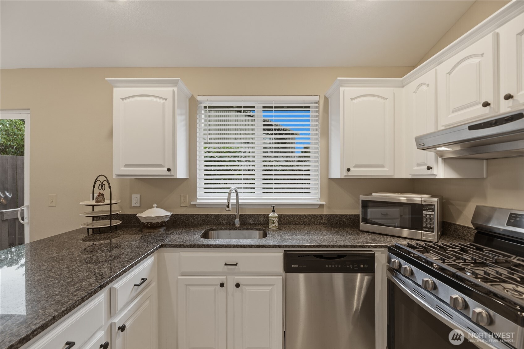 2415 SE 8th Place