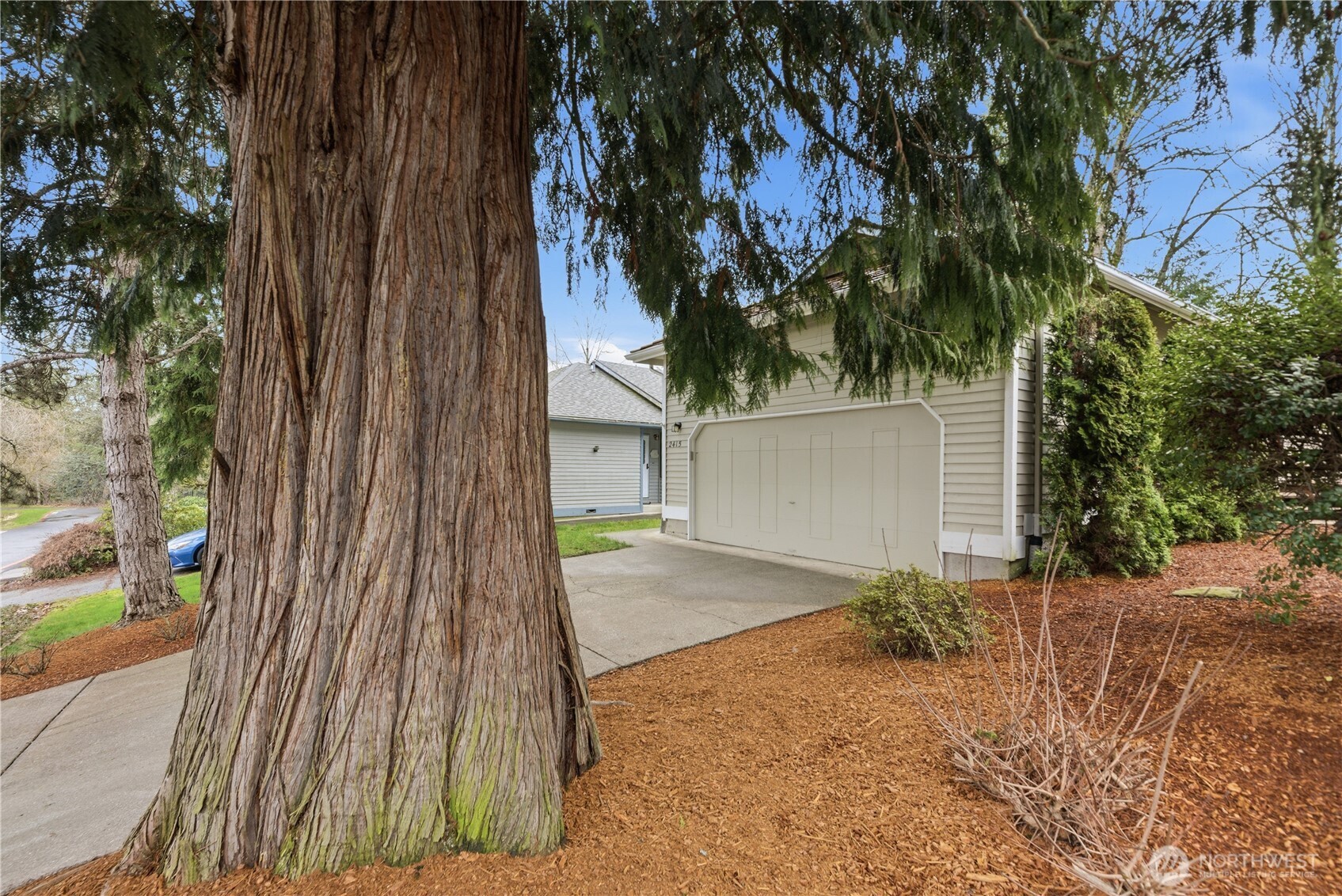 2415 SE 8th Place