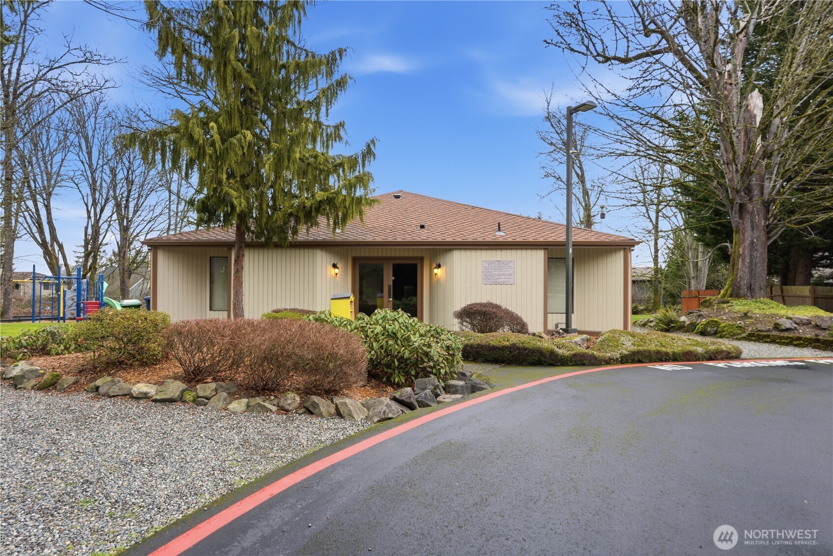 2415 SE 8th Place