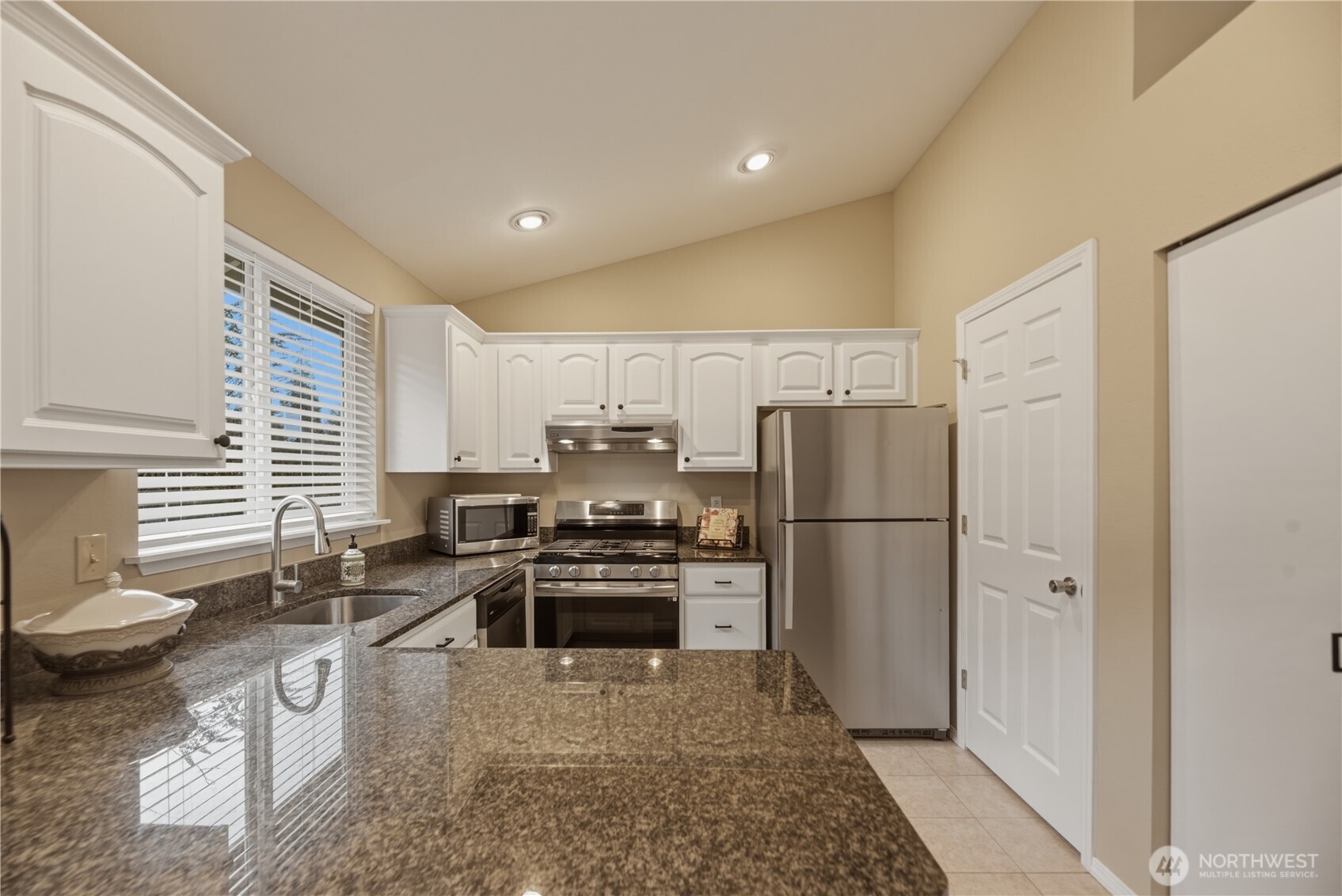 2415 SE 8th Place