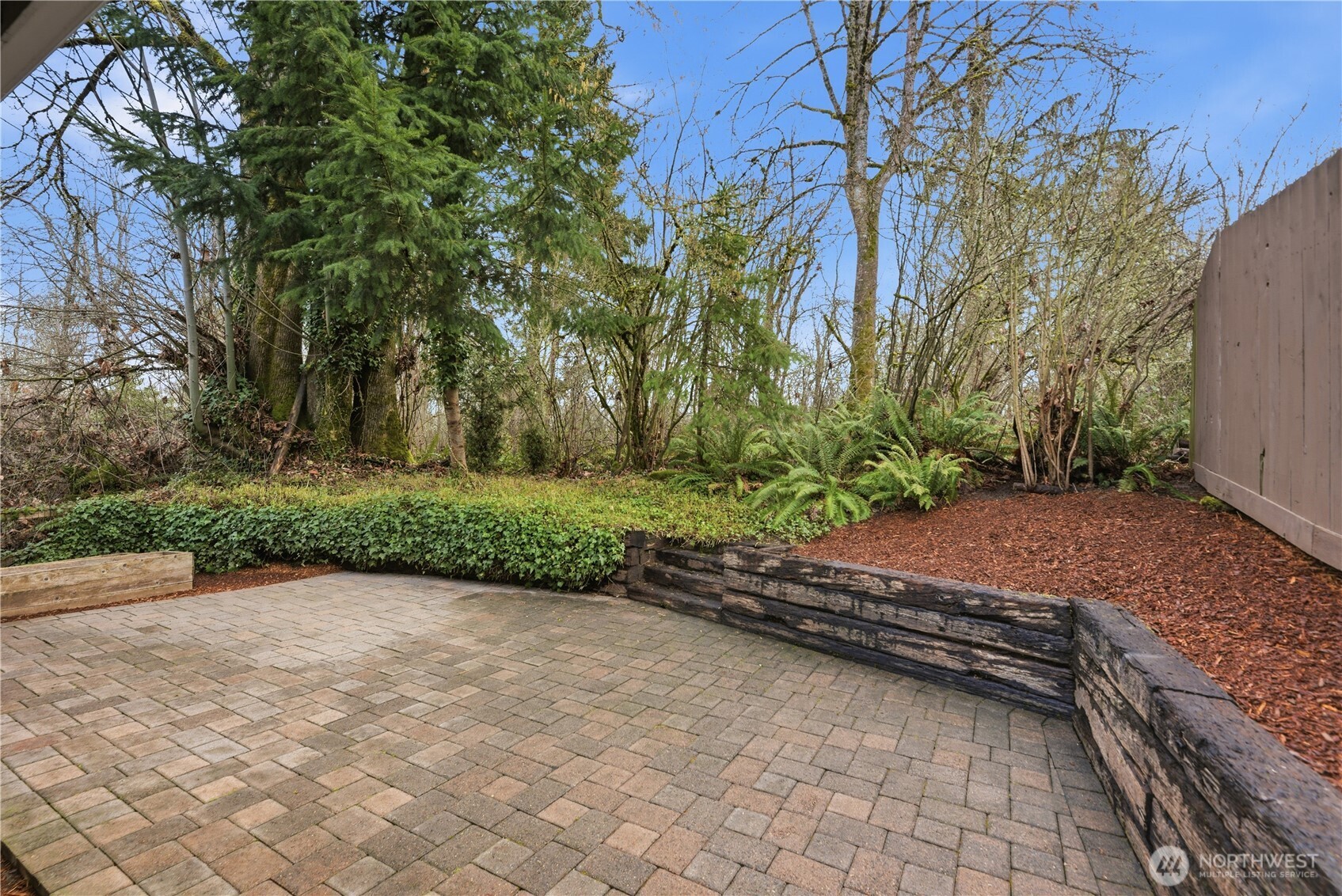 2415 SE 8th Place
