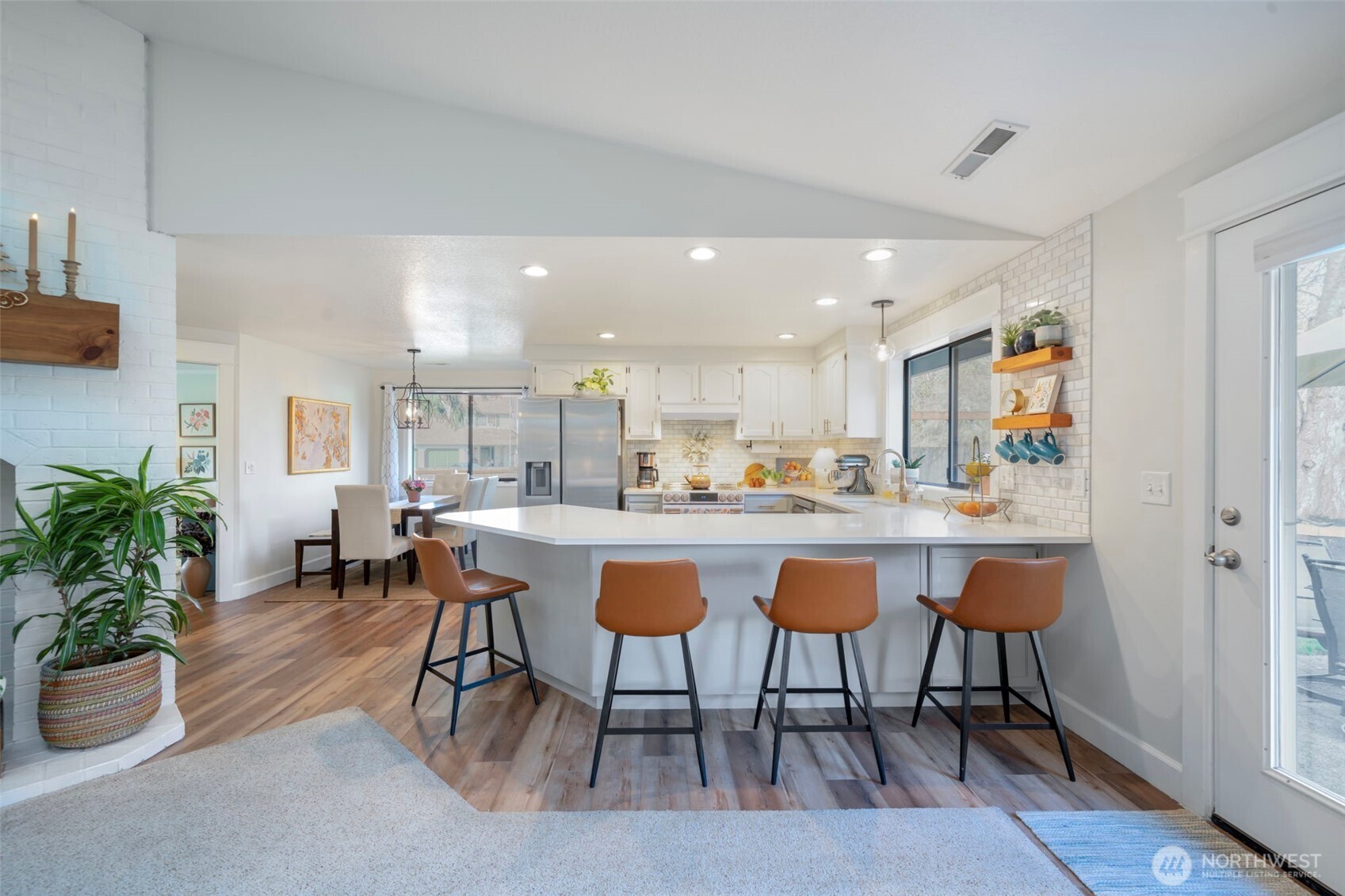 3805 NE 160th Street