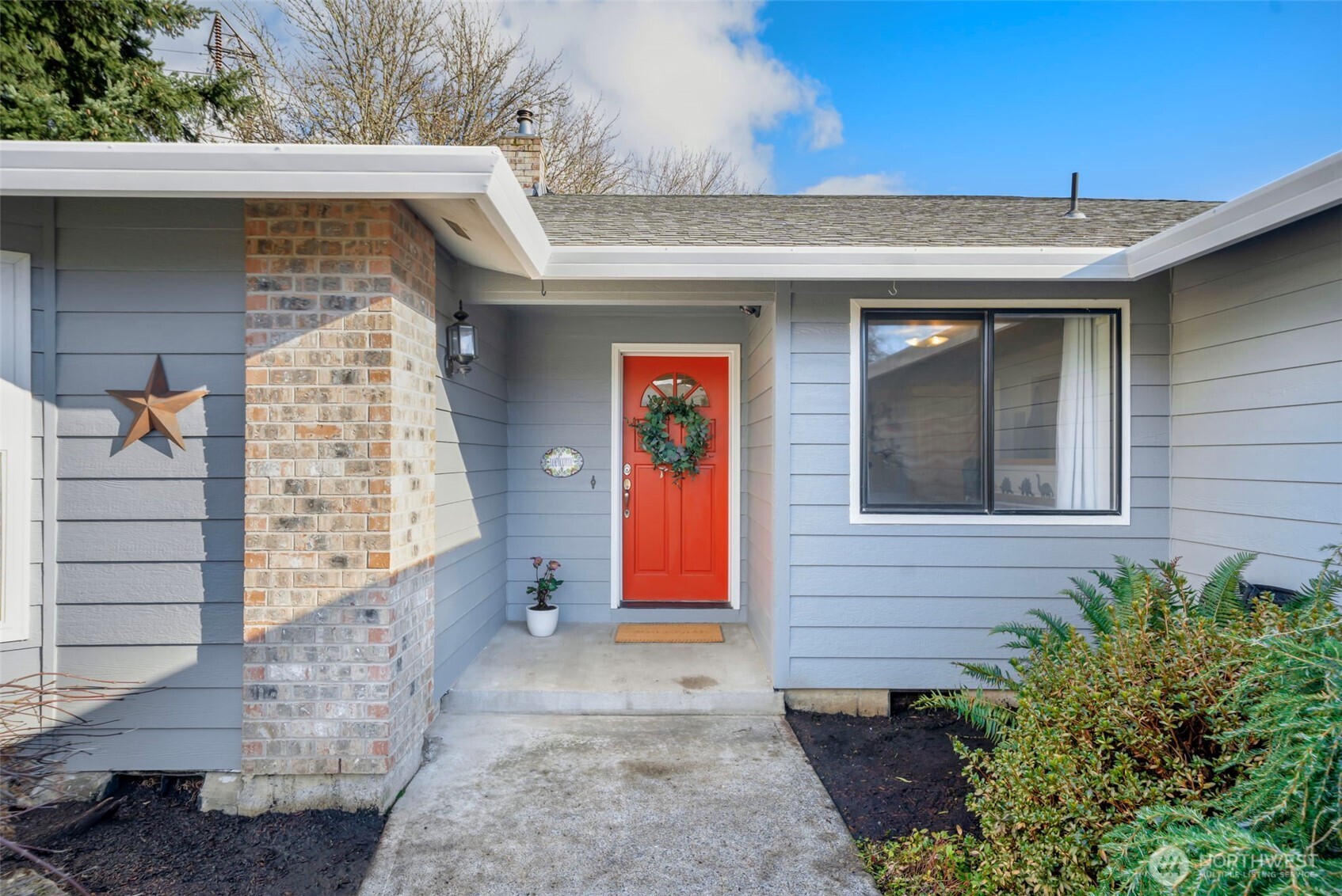3805 NE 160th Street