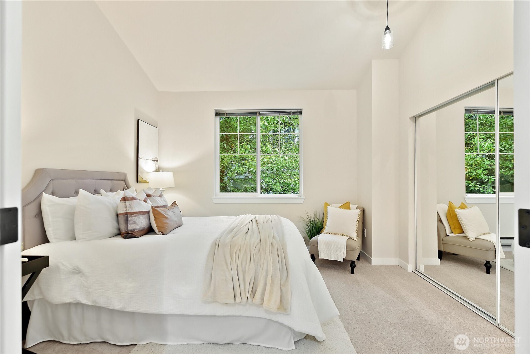 16125 Juanita-Woodinville Way NE Unit: 1106