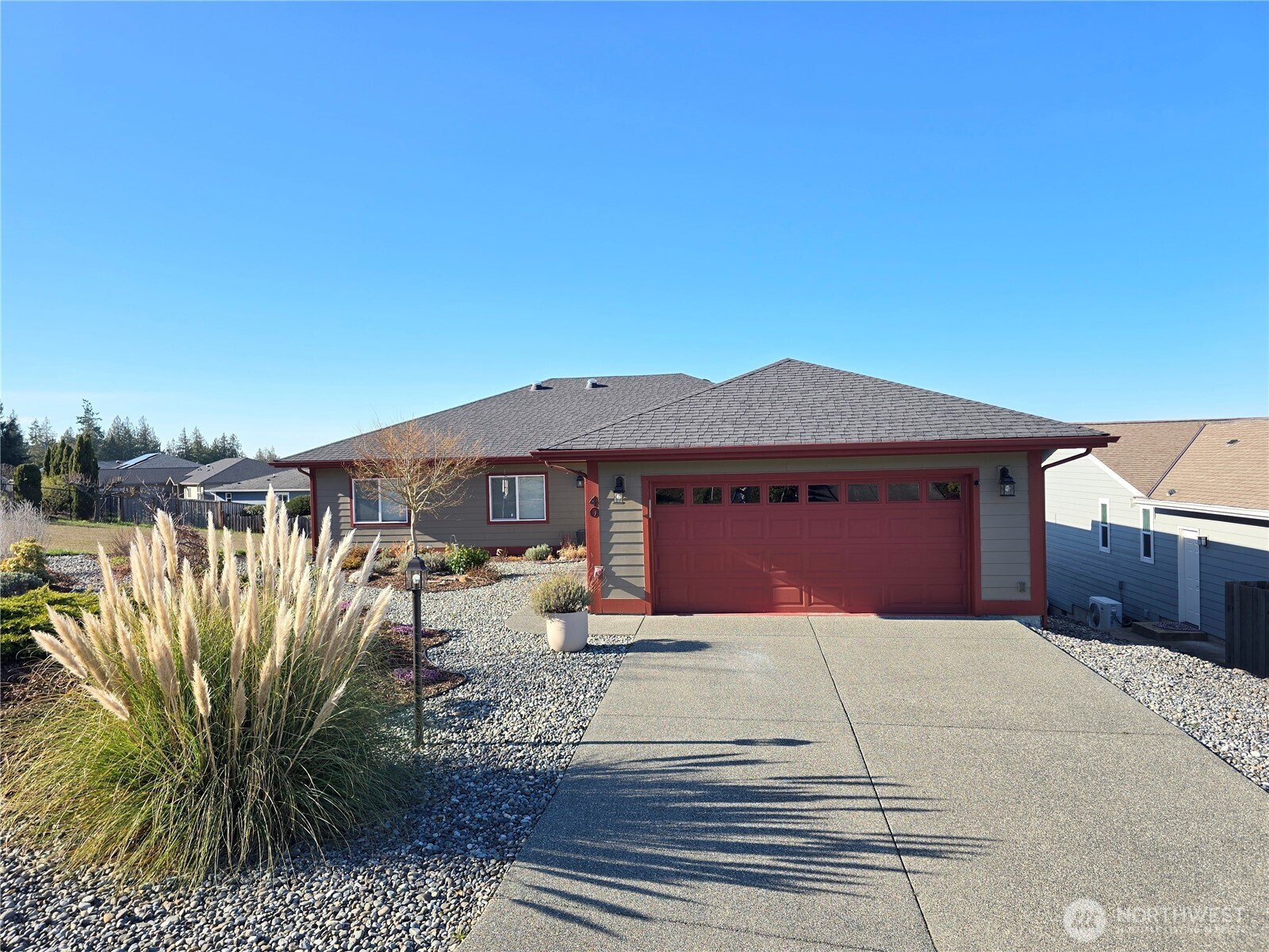 40 Topaz Way