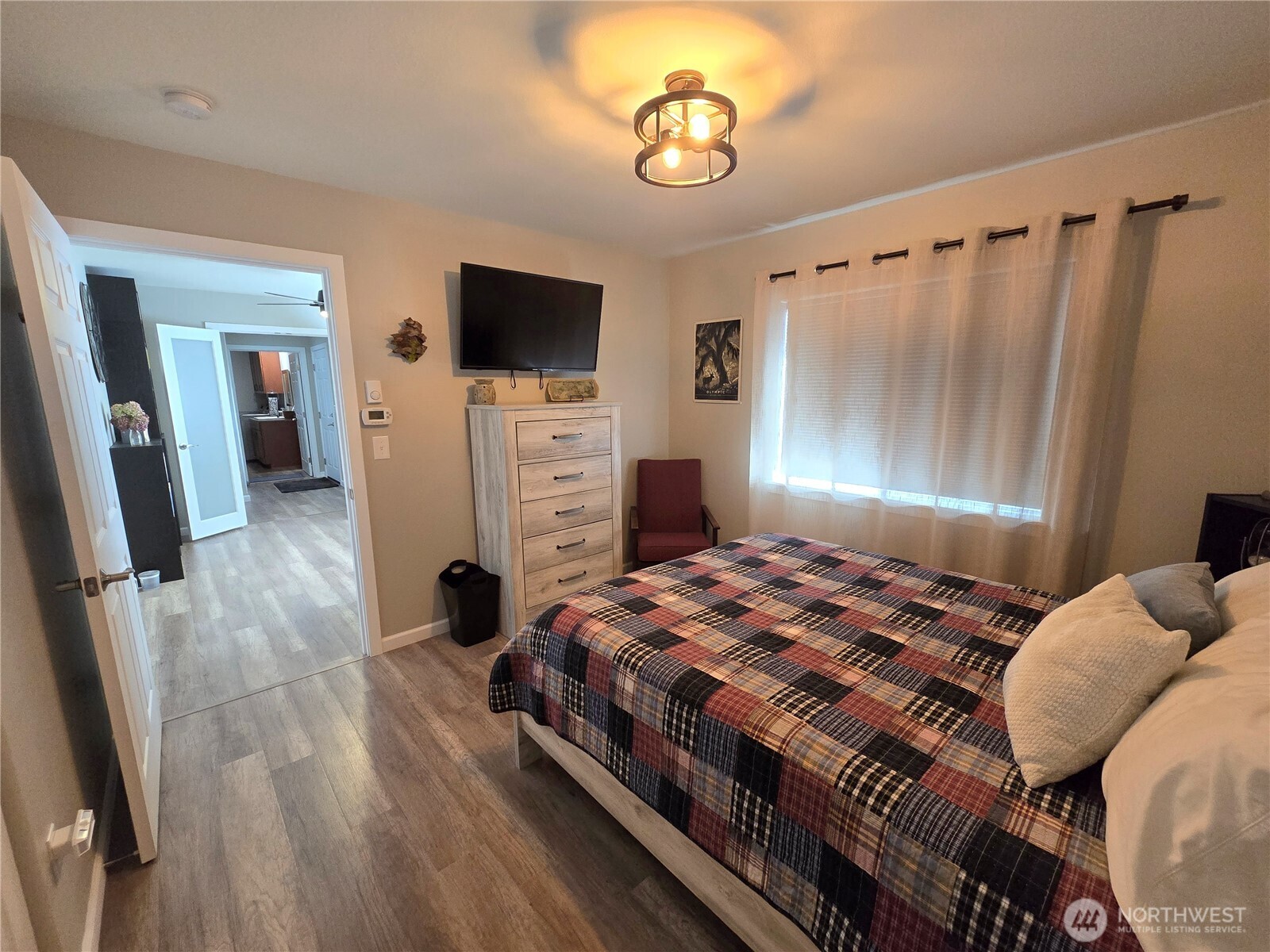 40 Topaz Way