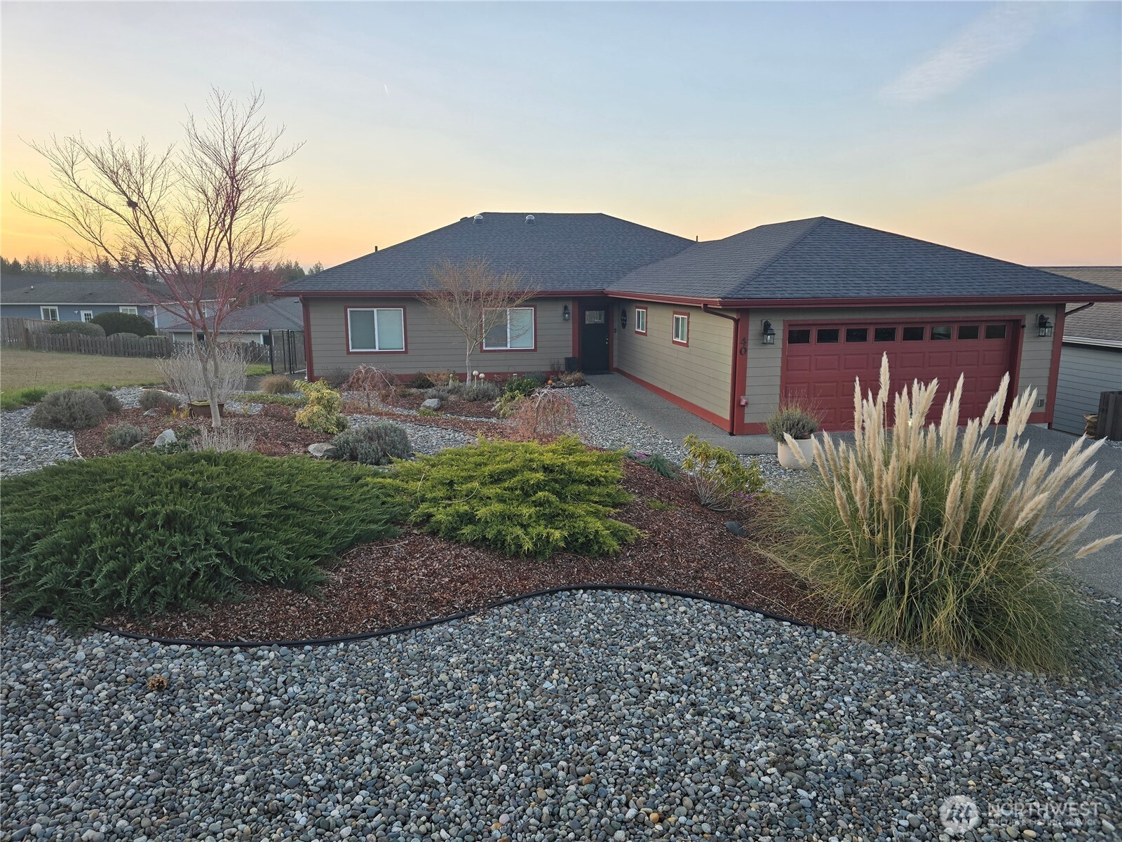 40 Topaz Way