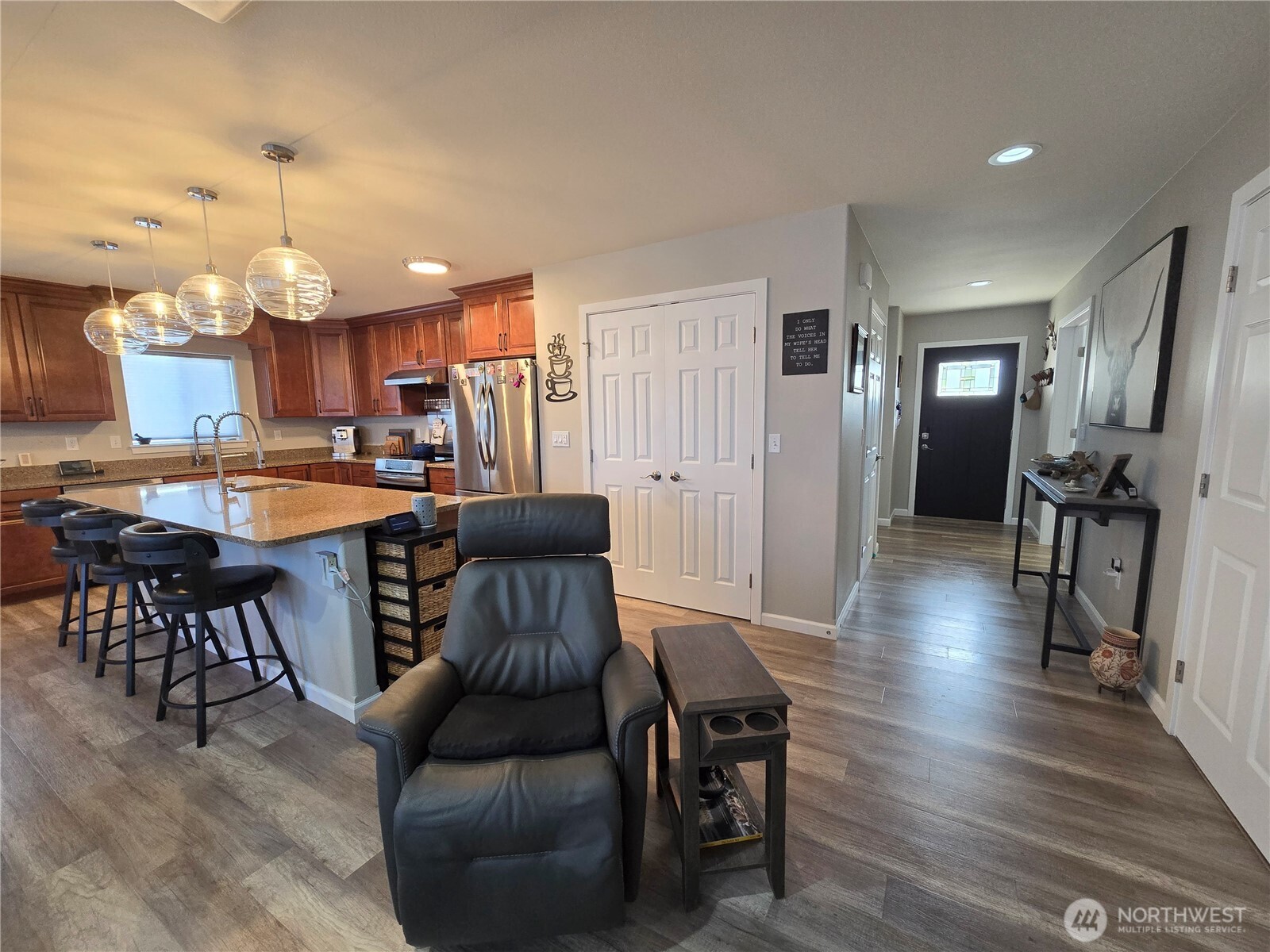 40 Topaz Way
