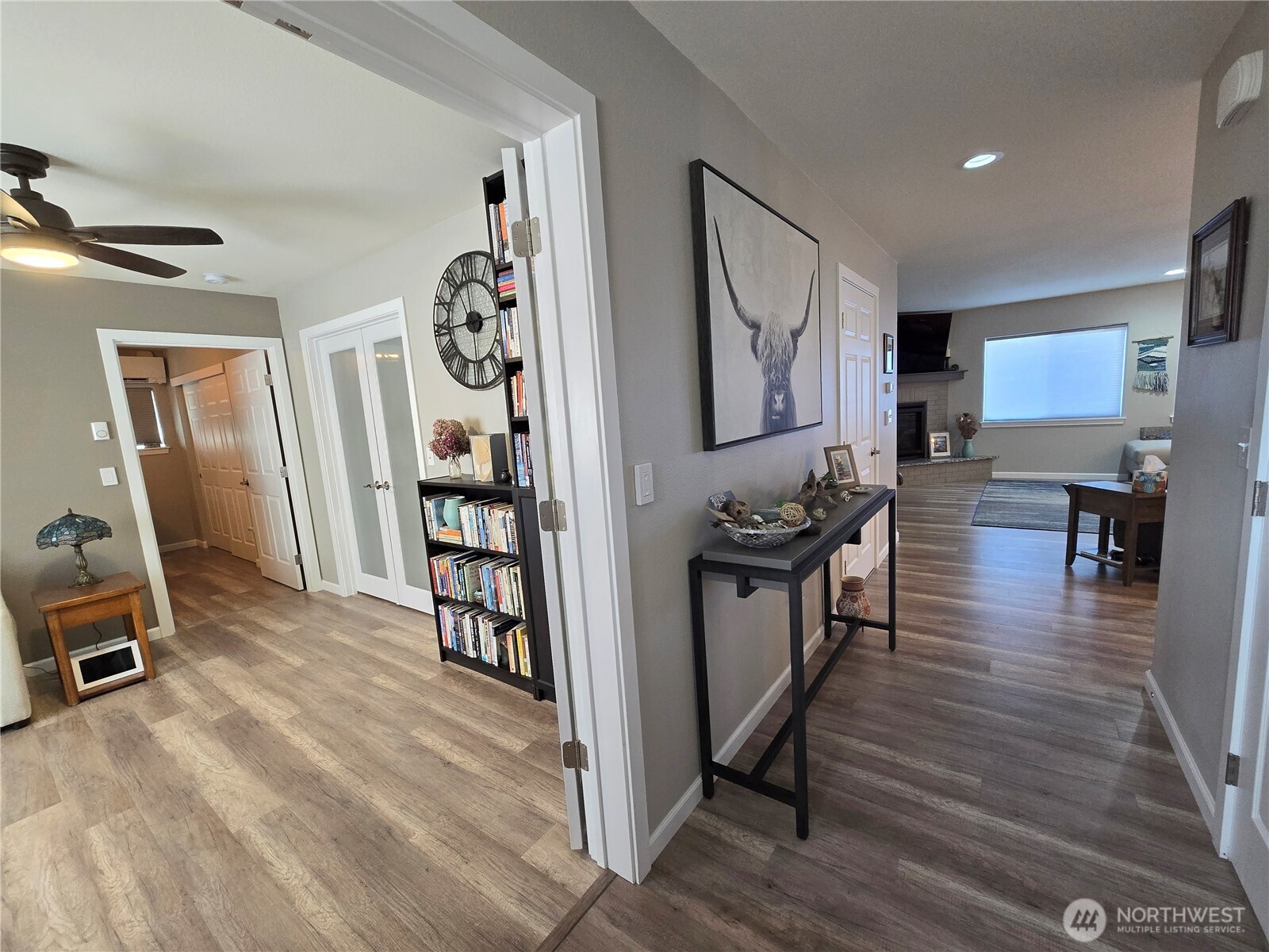 40 Topaz Way