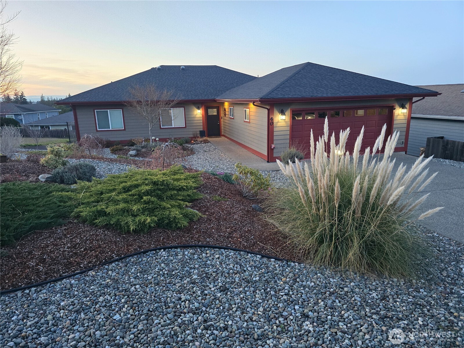 40 Topaz Way