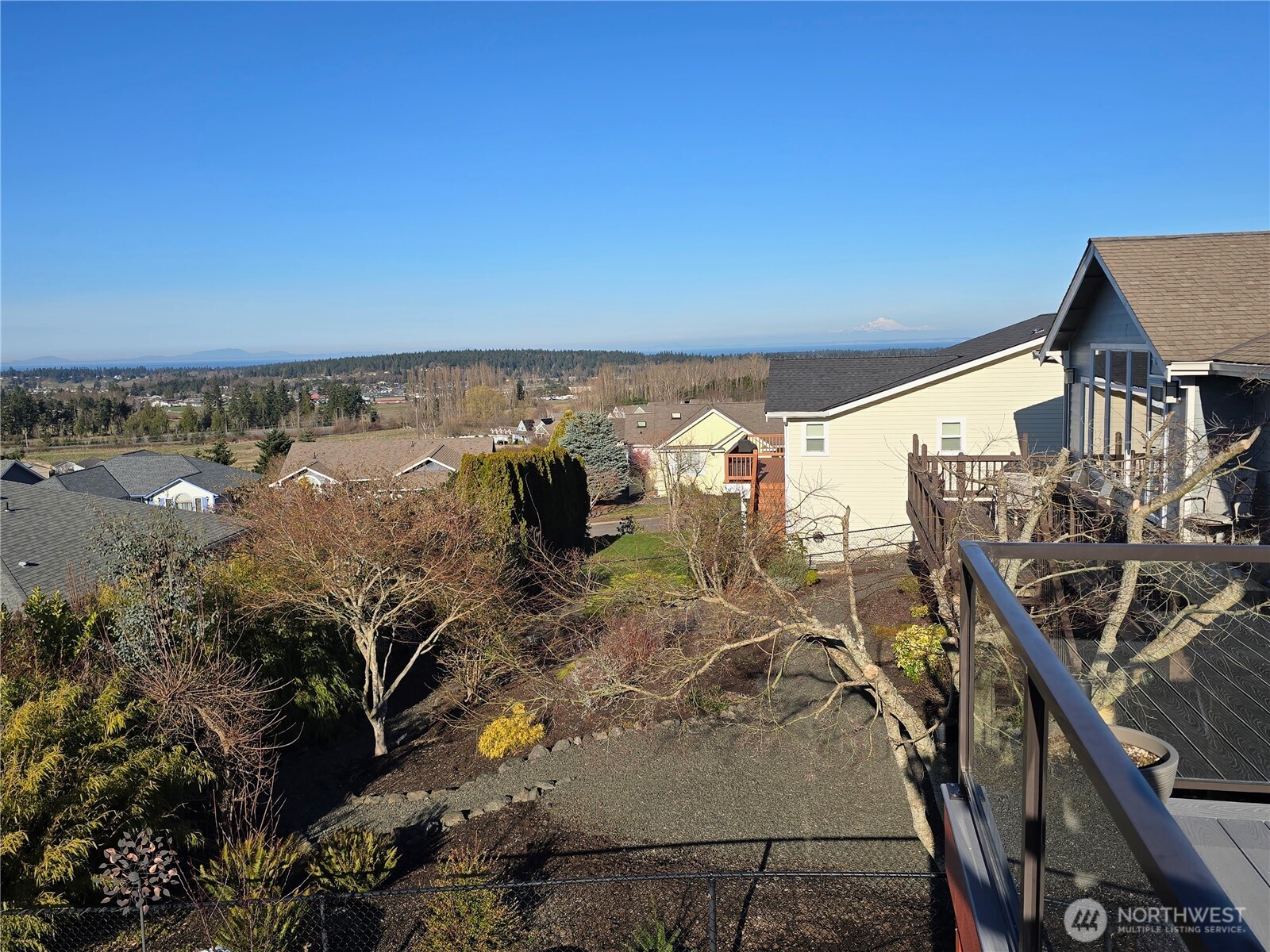 40 Topaz Way