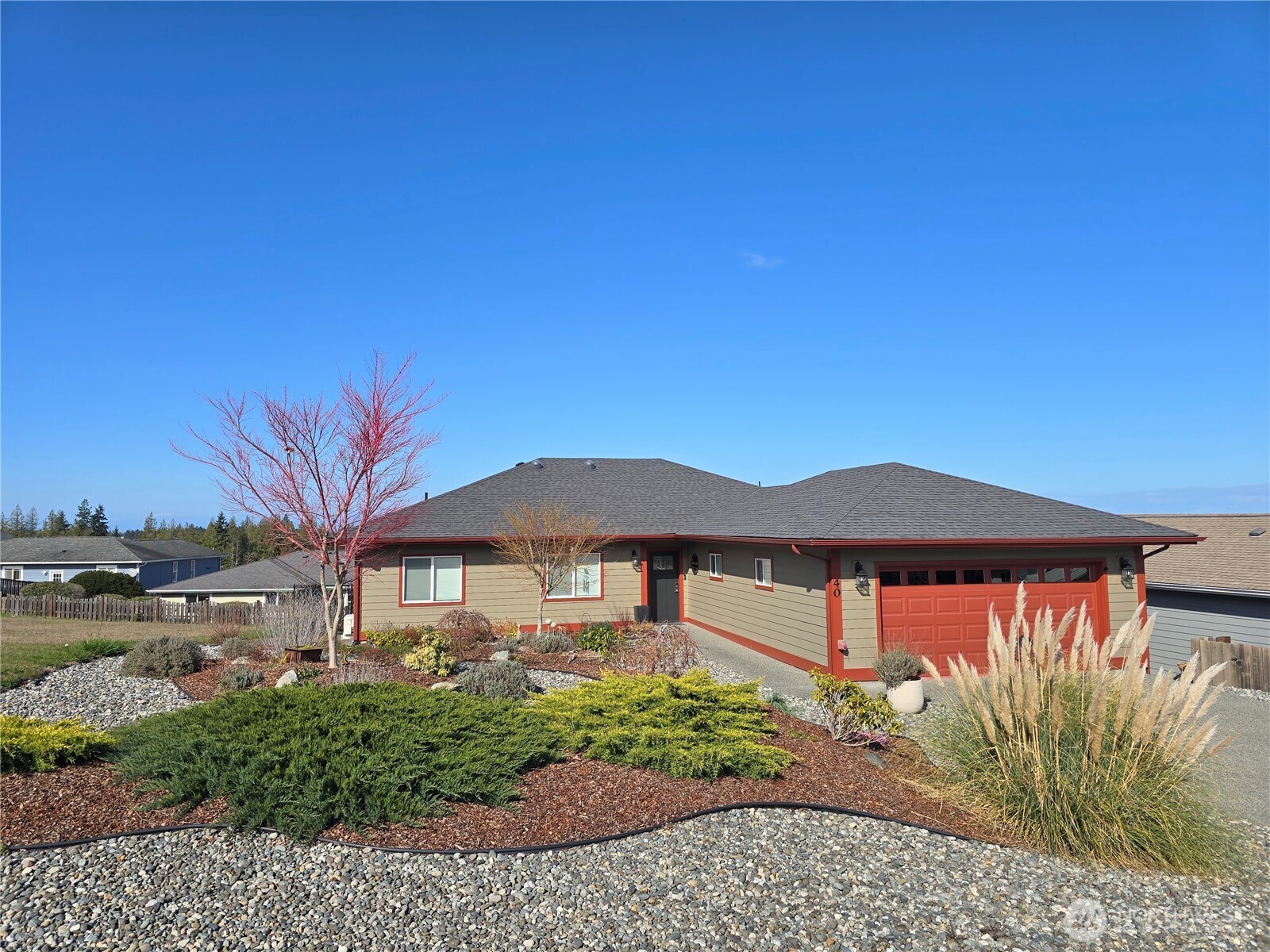 40 Topaz Way