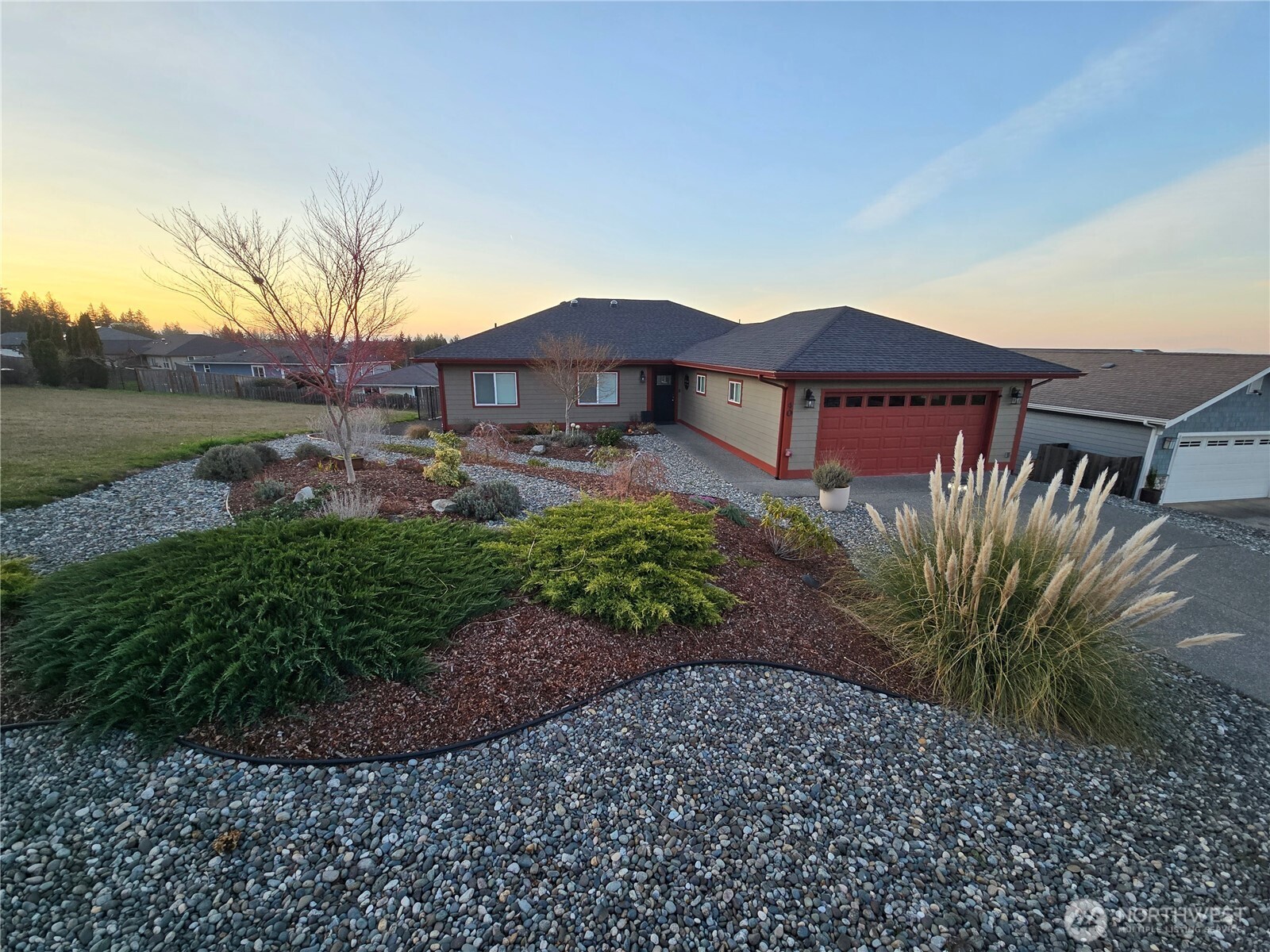 40 Topaz Way