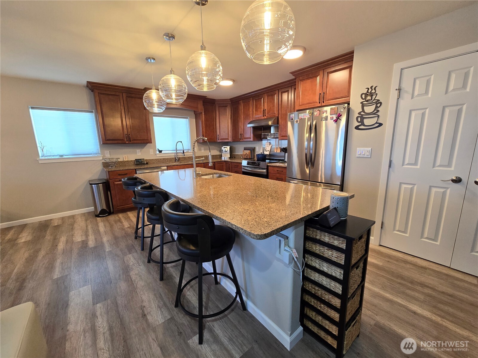 40 Topaz Way