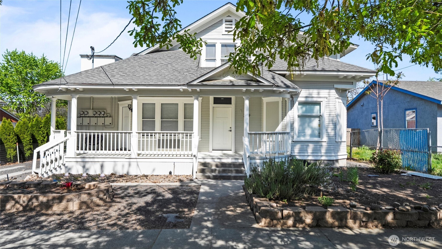 309 E Sumach Street