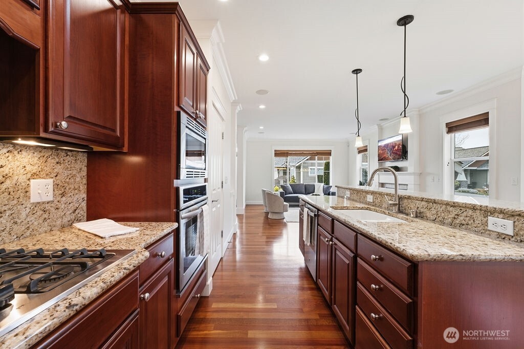 7276 Rosemount Circle