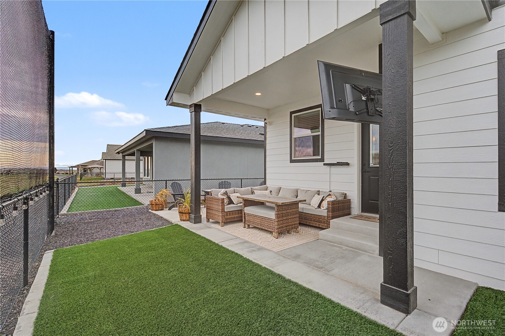 6697 Club House Drive SE Unit: 88