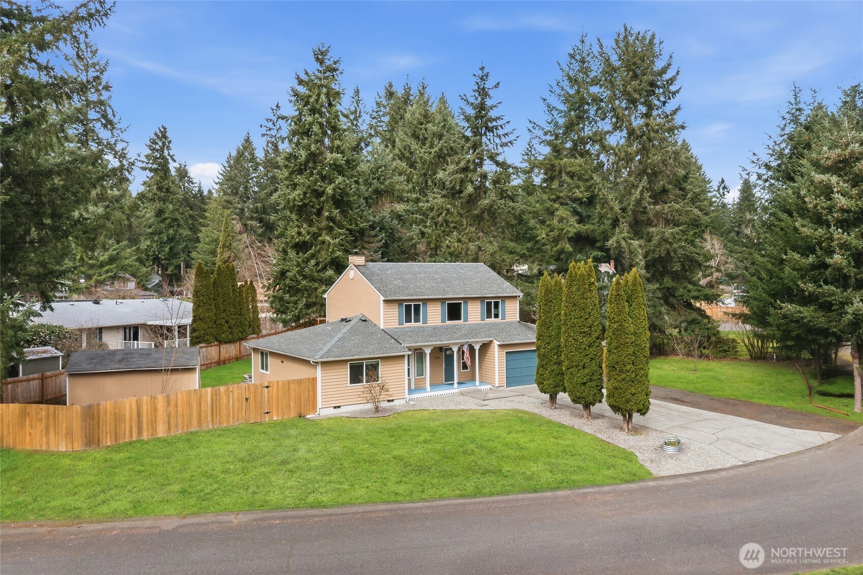 3735 Vassar Loop SE