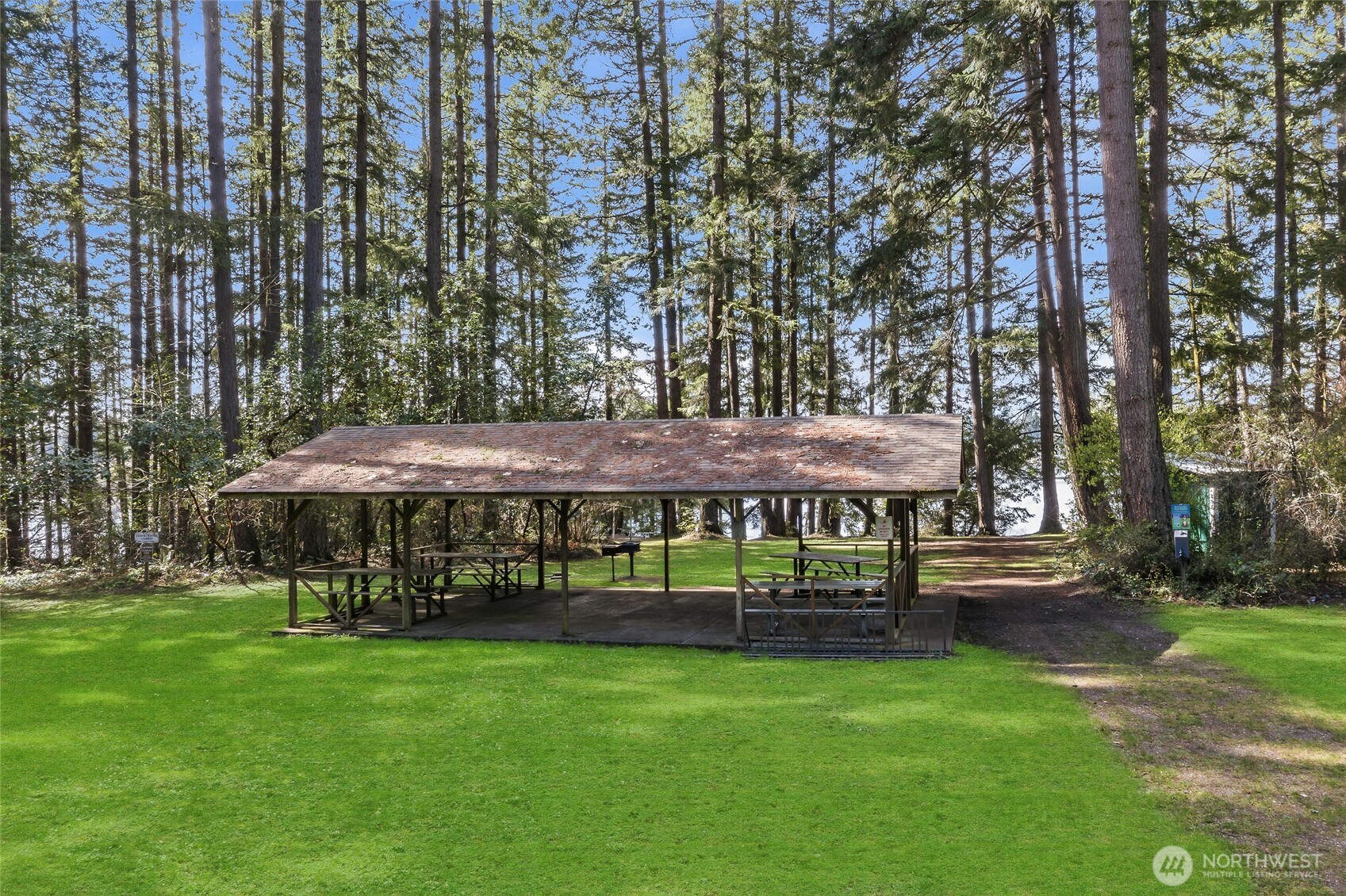 3735 Vassar Loop SE