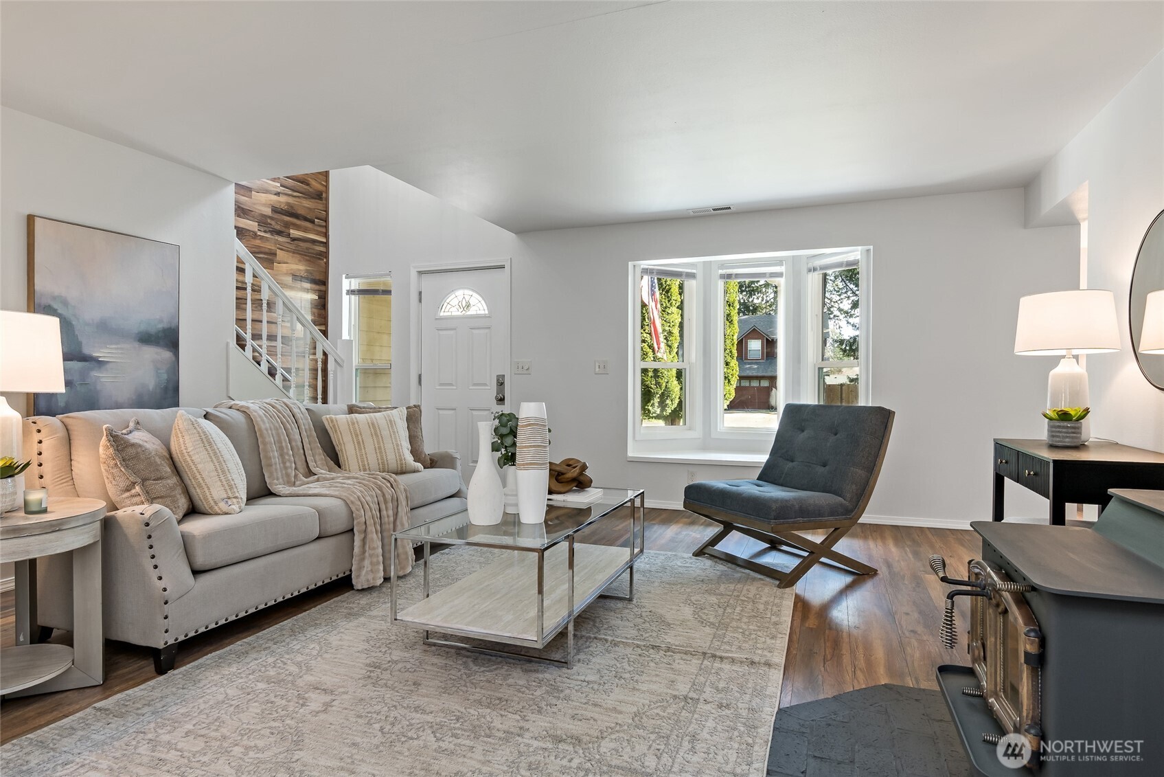 3735 Vassar Loop SE