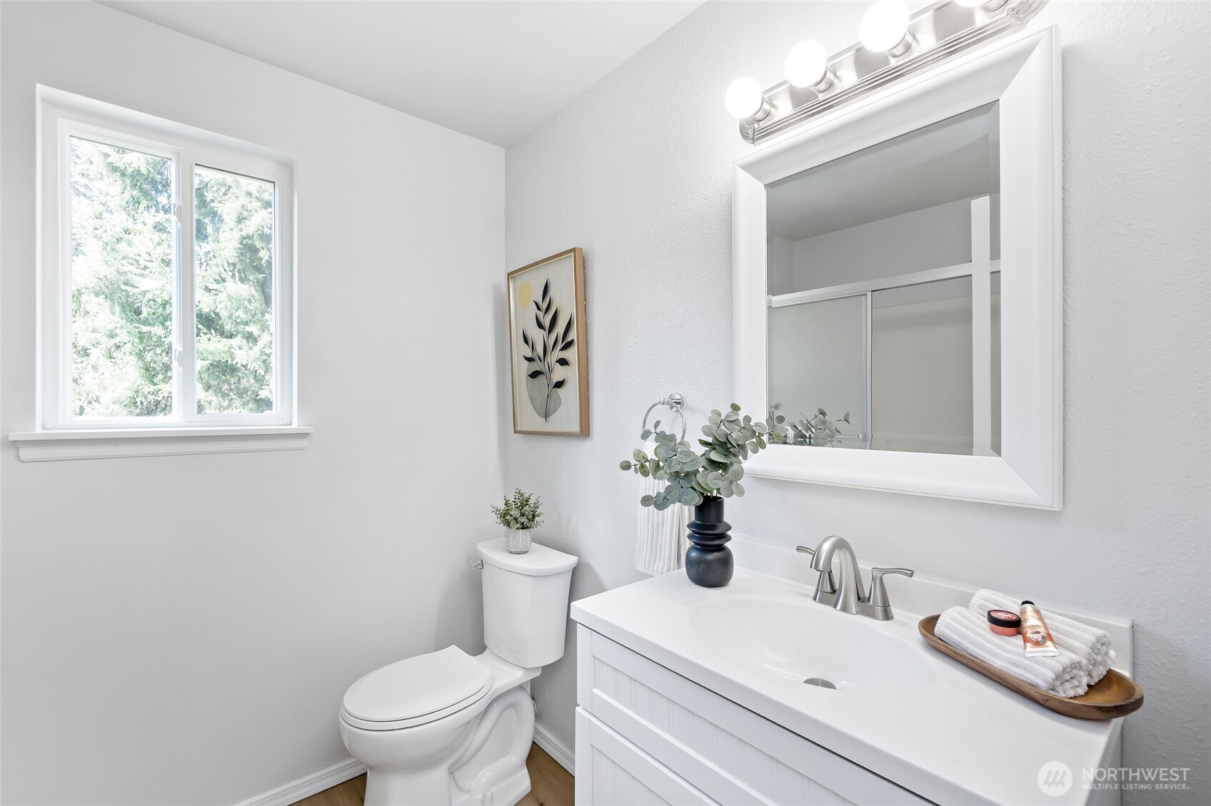 3735 Vassar Loop SE