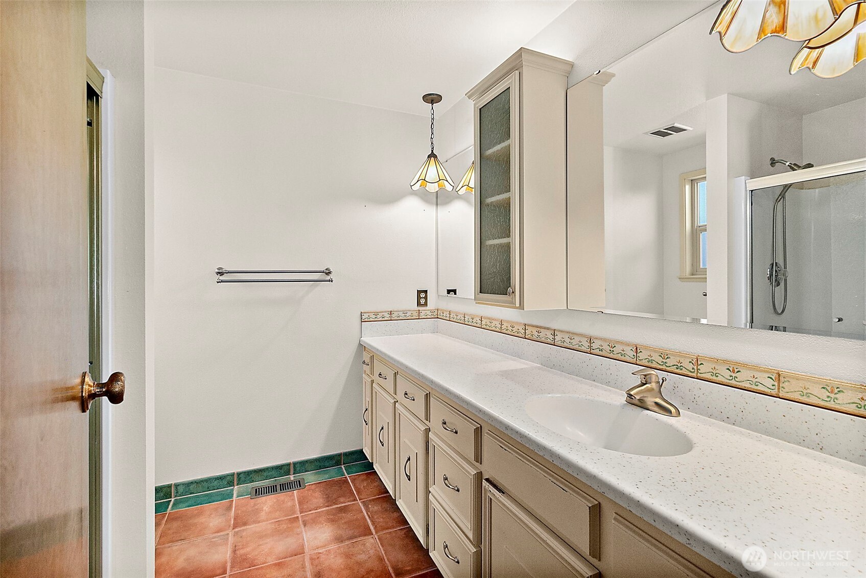 4317 Clearwater Loop SE