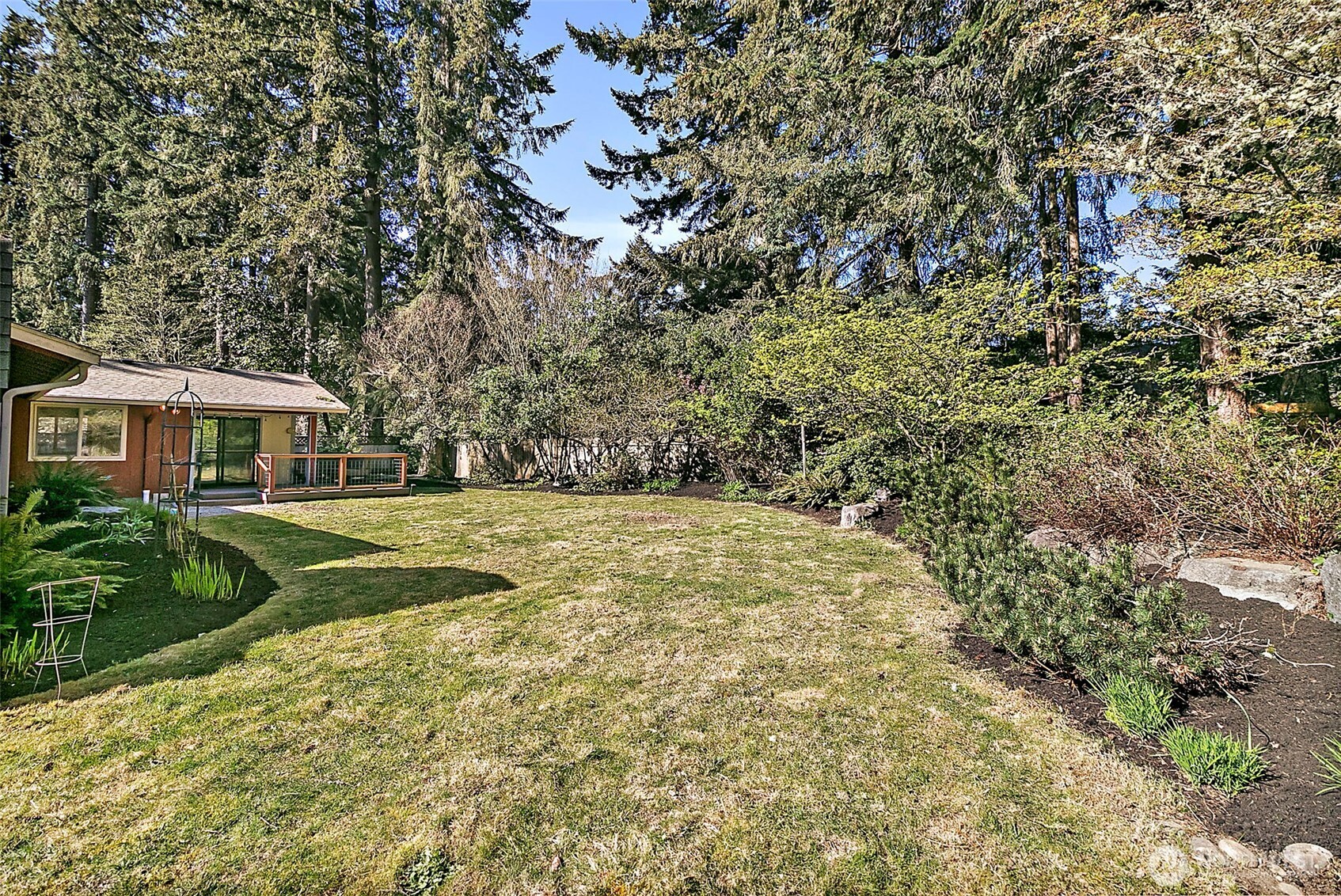 4317 Clearwater Loop SE