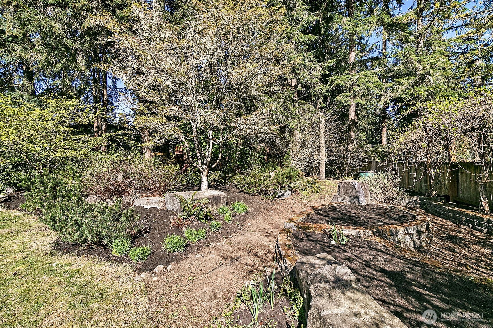 4317 Clearwater Loop SE