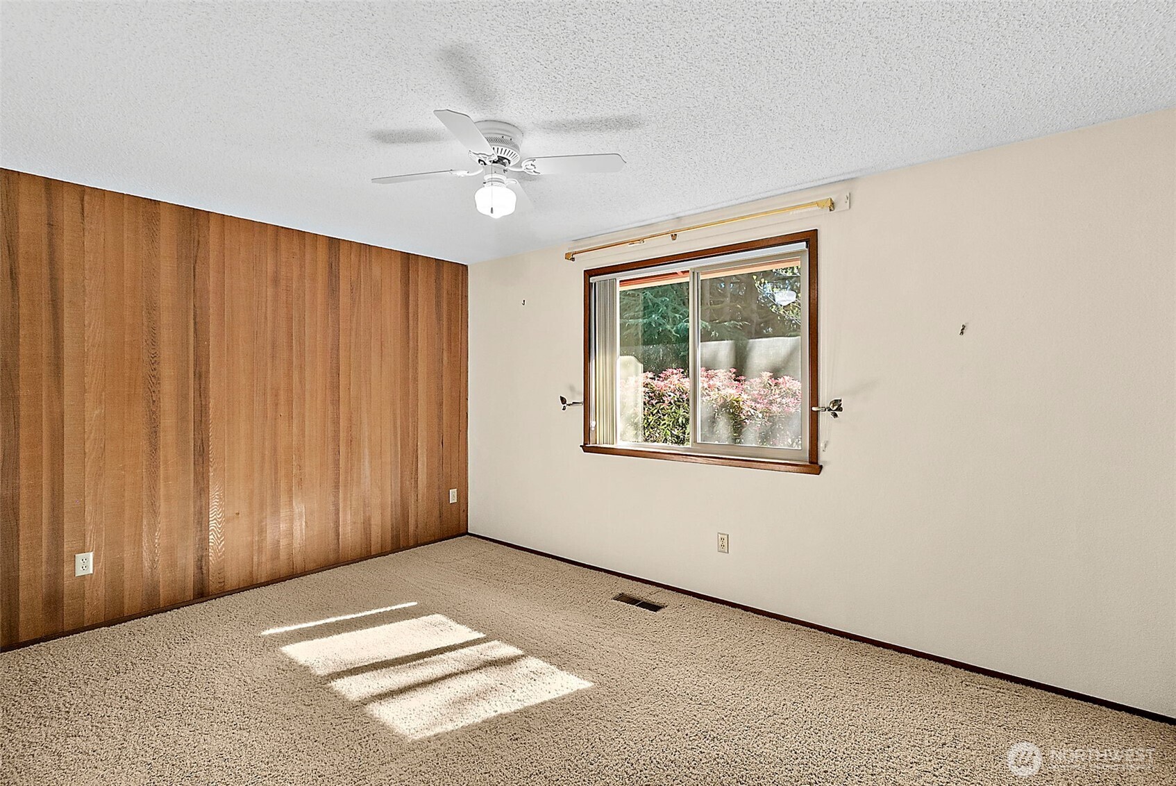 4317 Clearwater Loop SE