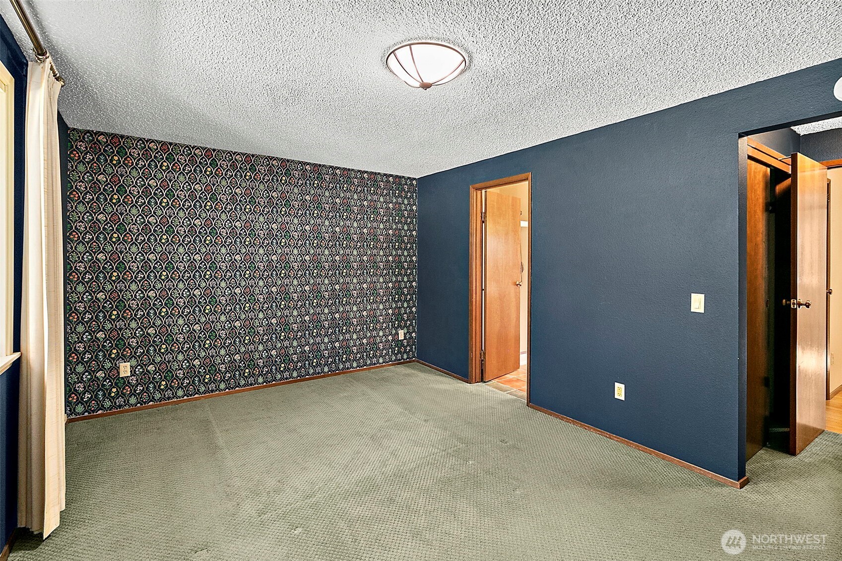 4317 Clearwater Loop SE