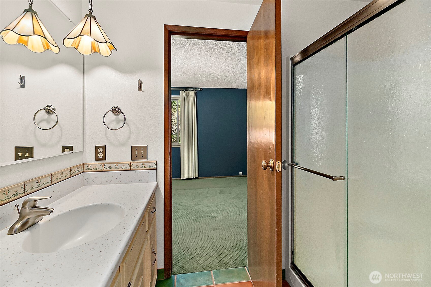 4317 Clearwater Loop SE