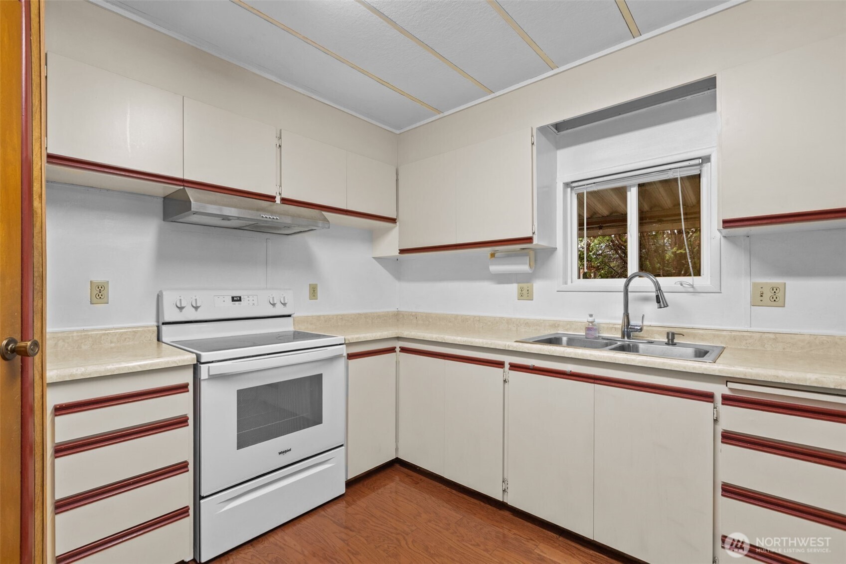 21911 SE 107th Place Unit: 15