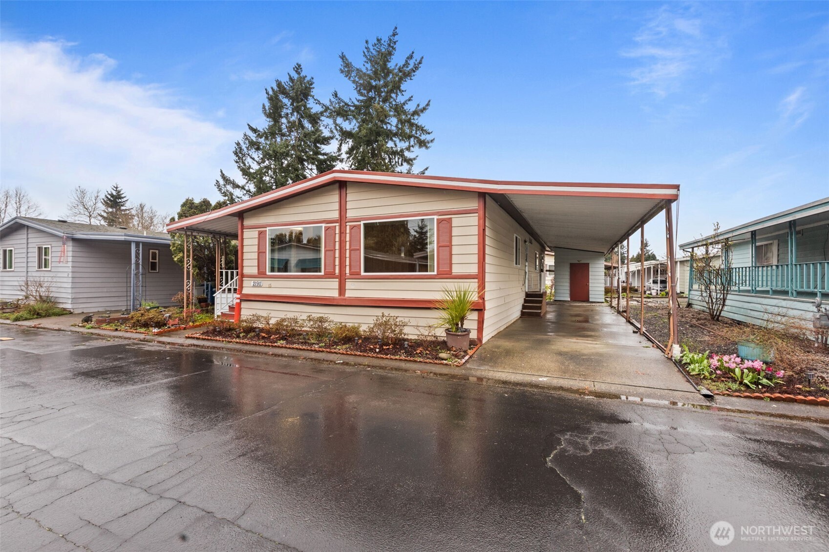 21911 SE 107th Place Unit: 15