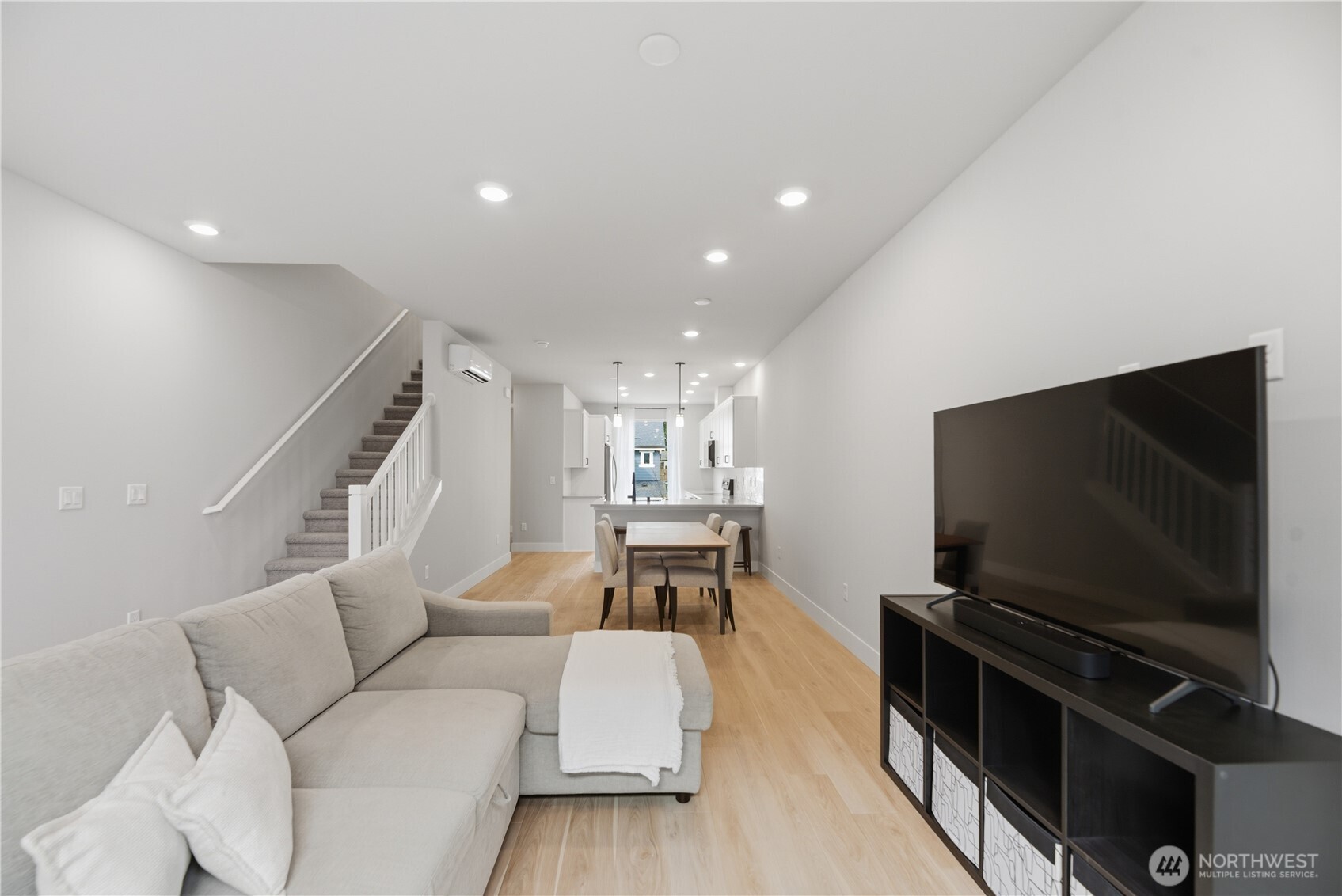 13339 Greenwood Avenue N Unit: C