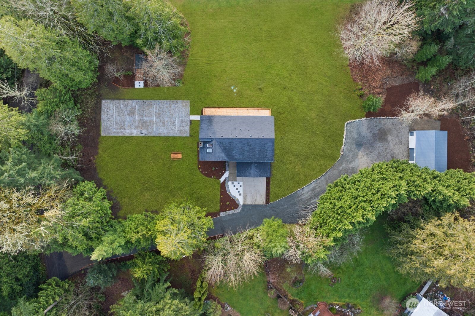 6341 E Sabelhaus Lane