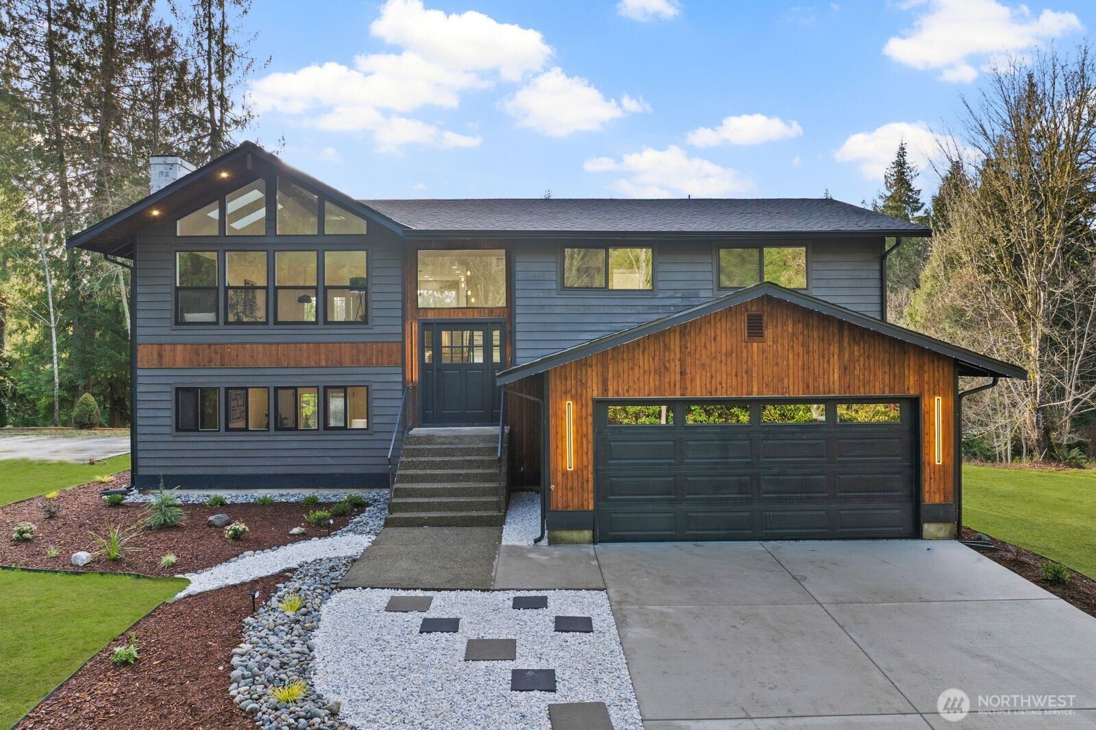 6341 E Sabelhaus Lane