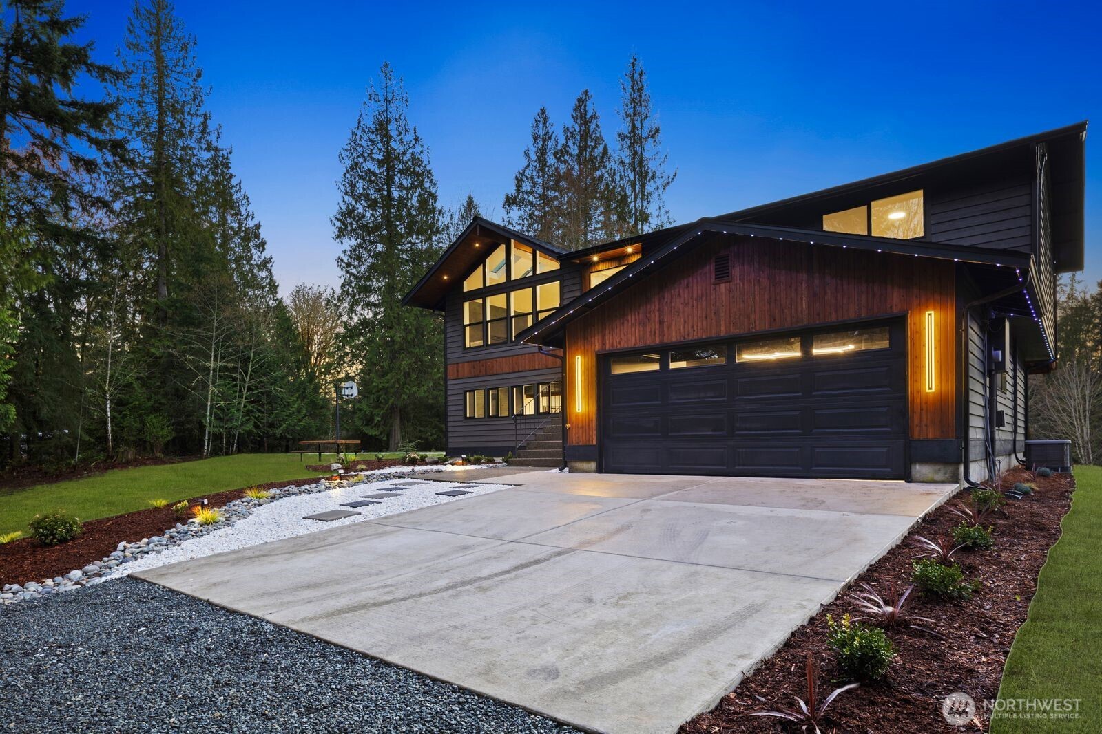 6341 E Sabelhaus Lane