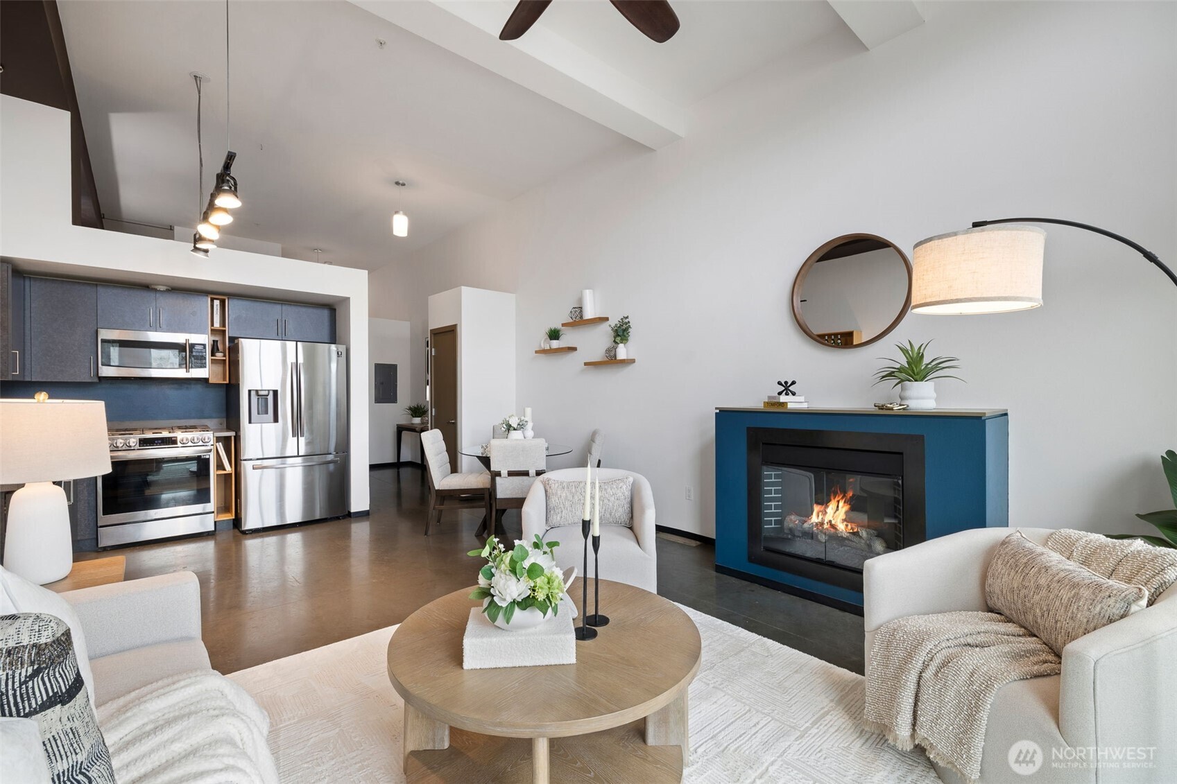 4422 Bagley Avenue N Unit: 216