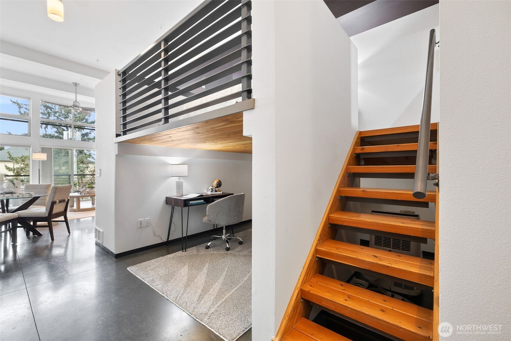 4422 Bagley Avenue N Unit: 216