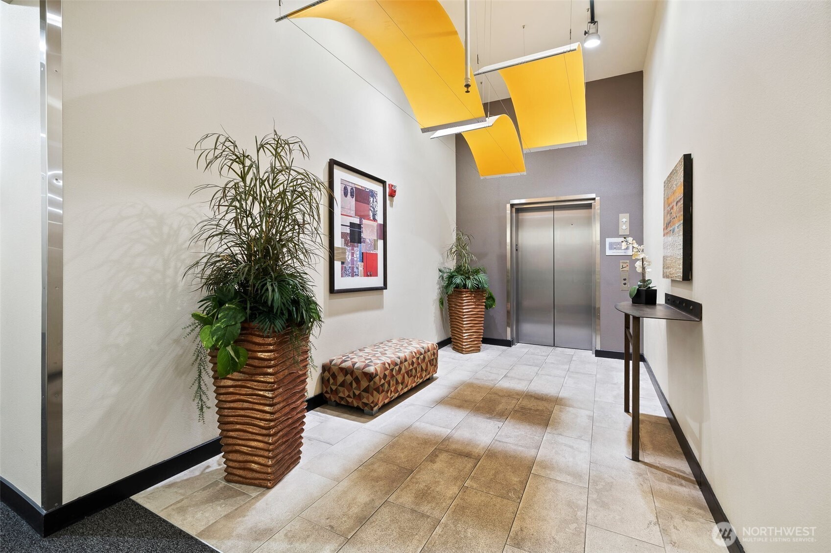4422 Bagley Avenue N Unit: 216