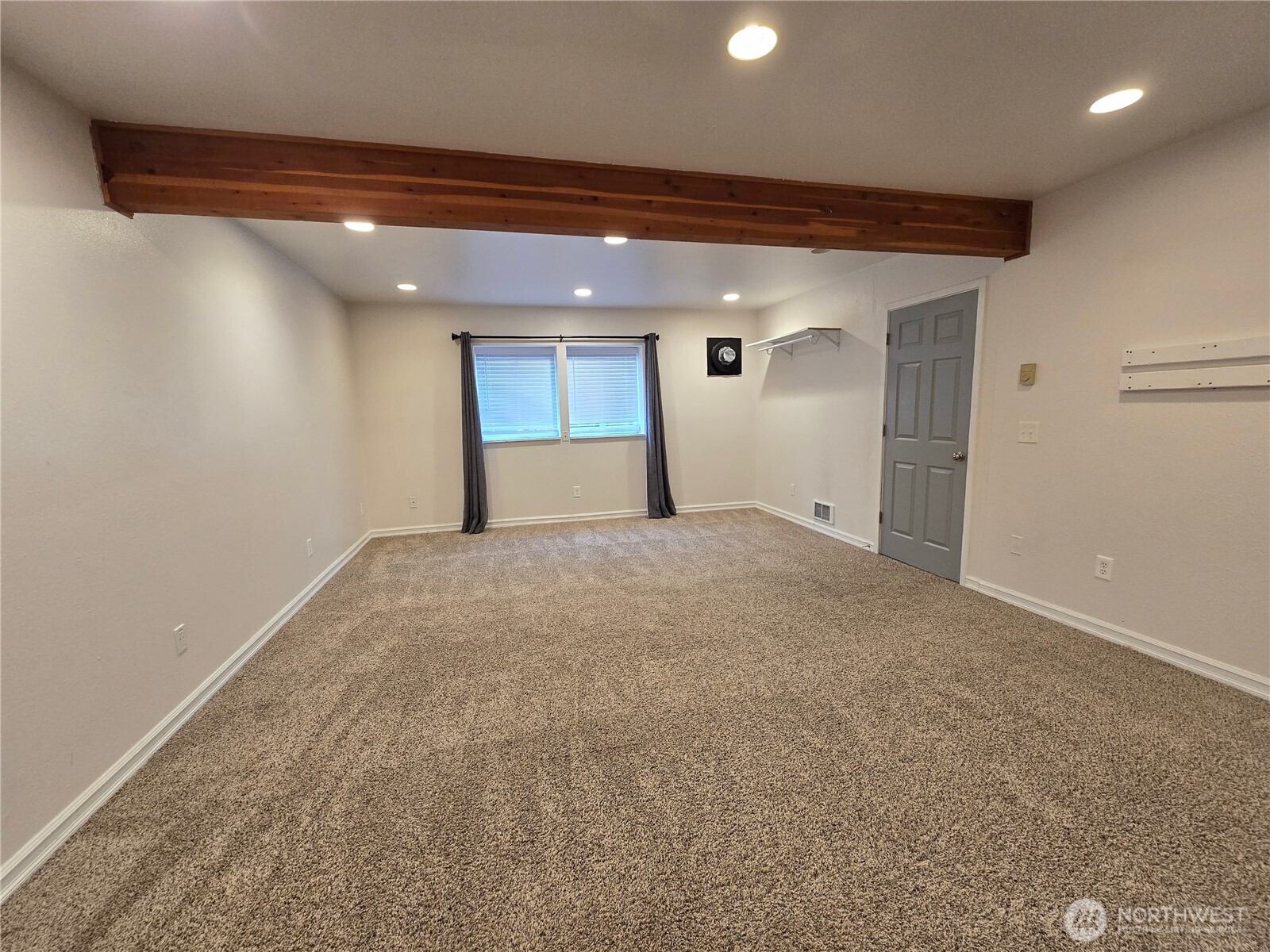 1812 W 12th Street