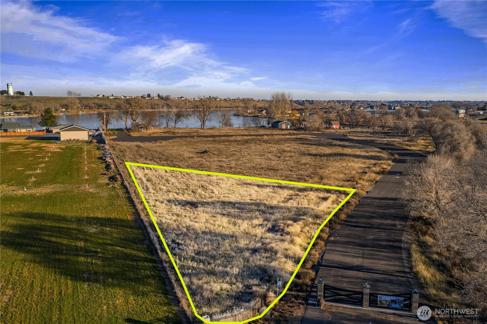 1 Valley Road NE Unit: 1