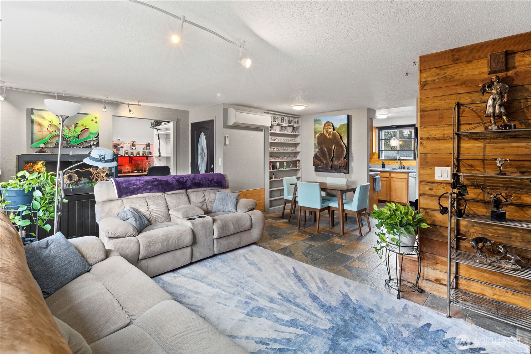 700 Ford Avenue Unit: 17