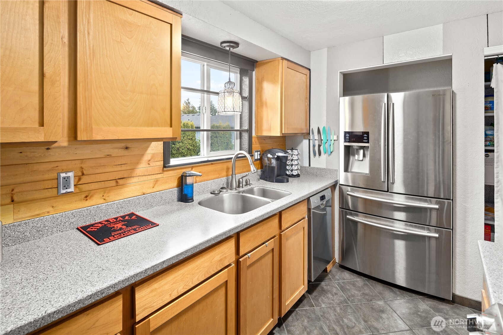 700 Ford Avenue Unit: 17