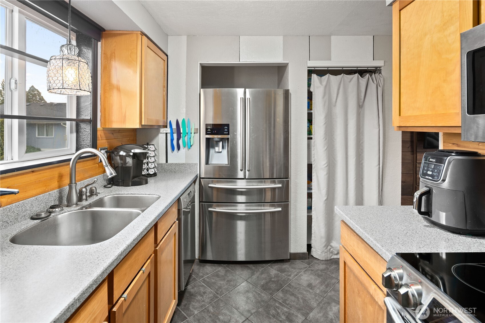 700 Ford Avenue Unit: 17