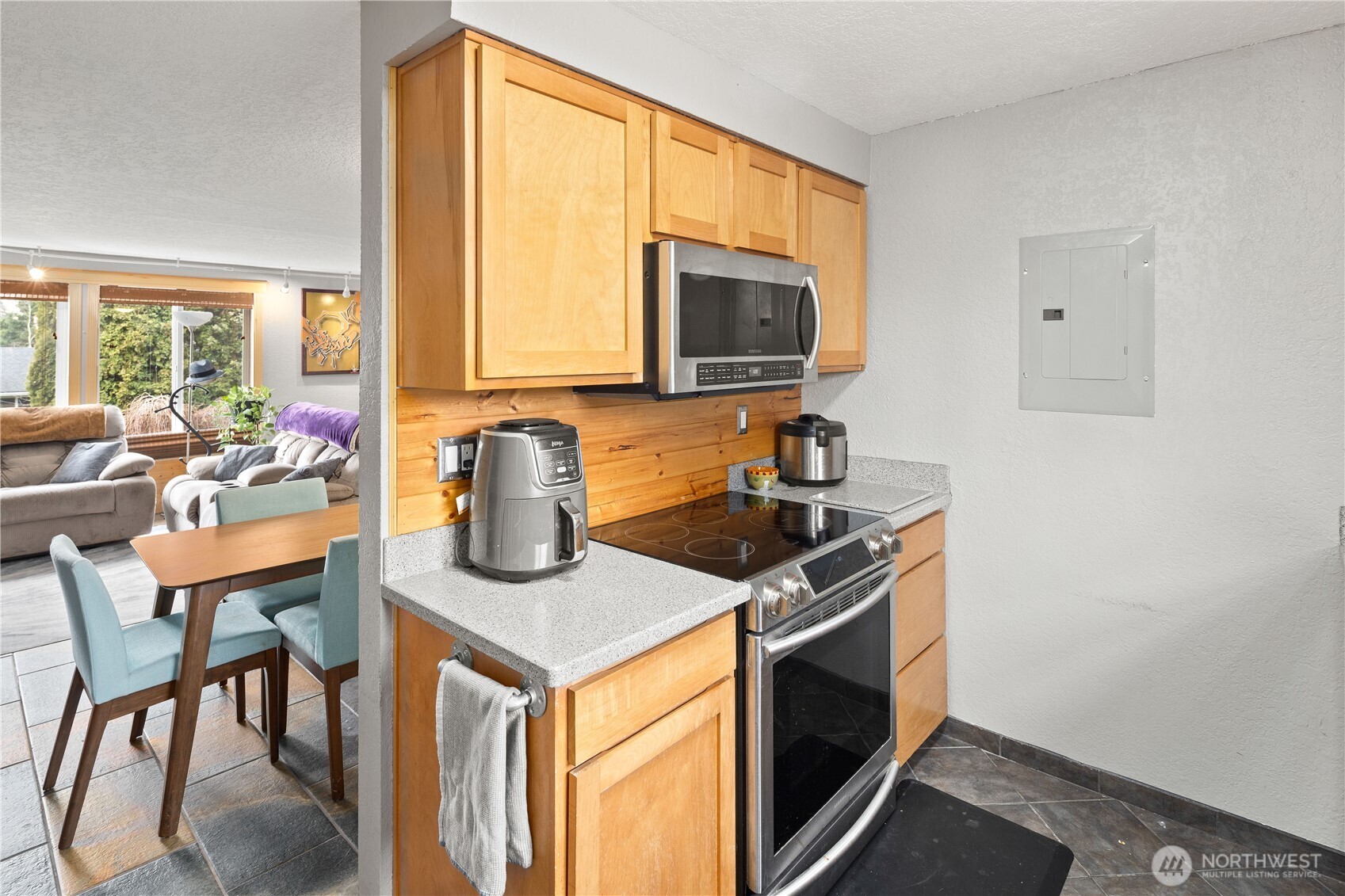 700 Ford Avenue Unit: 17