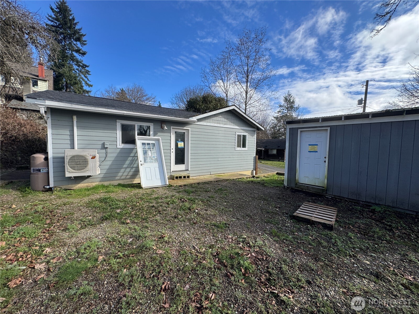1915 SE Spring Road