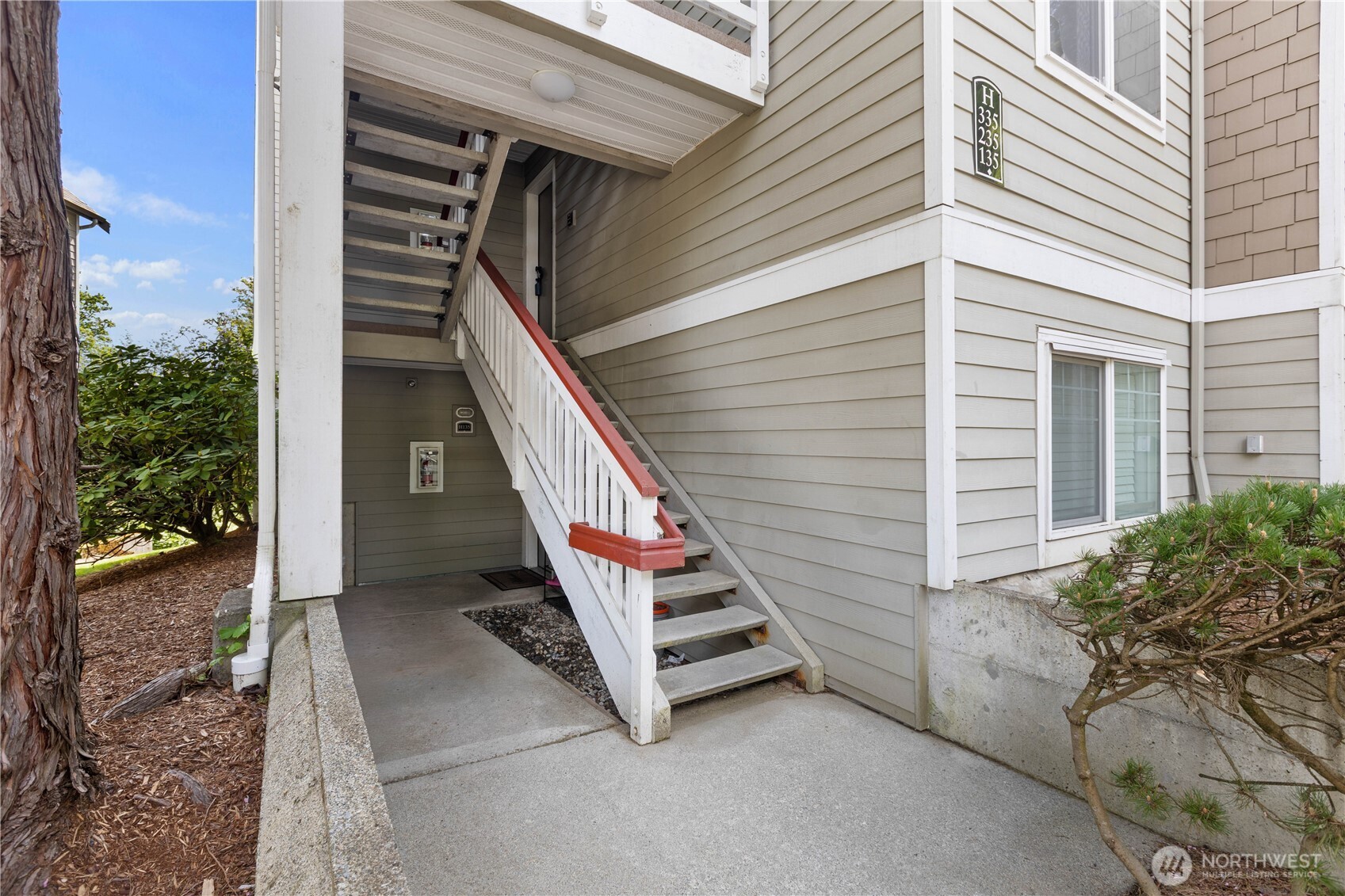 18501 SE NEWPORT Way Unit: H235